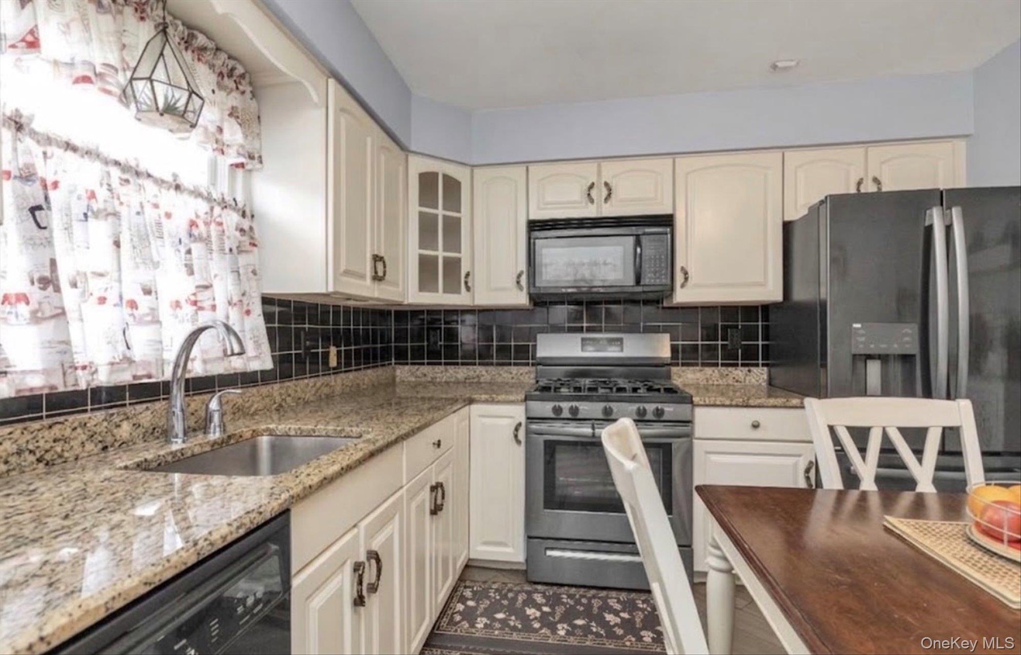 122-33 192nd Street Property Photo 5