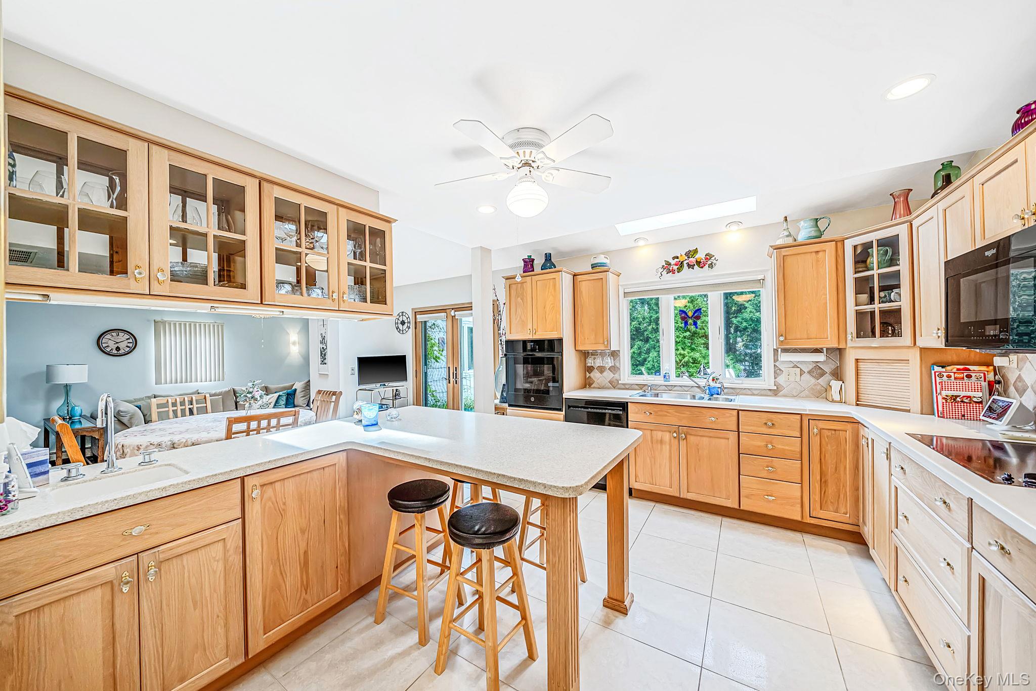 1524 N Monroe Avenue Property Photo 12