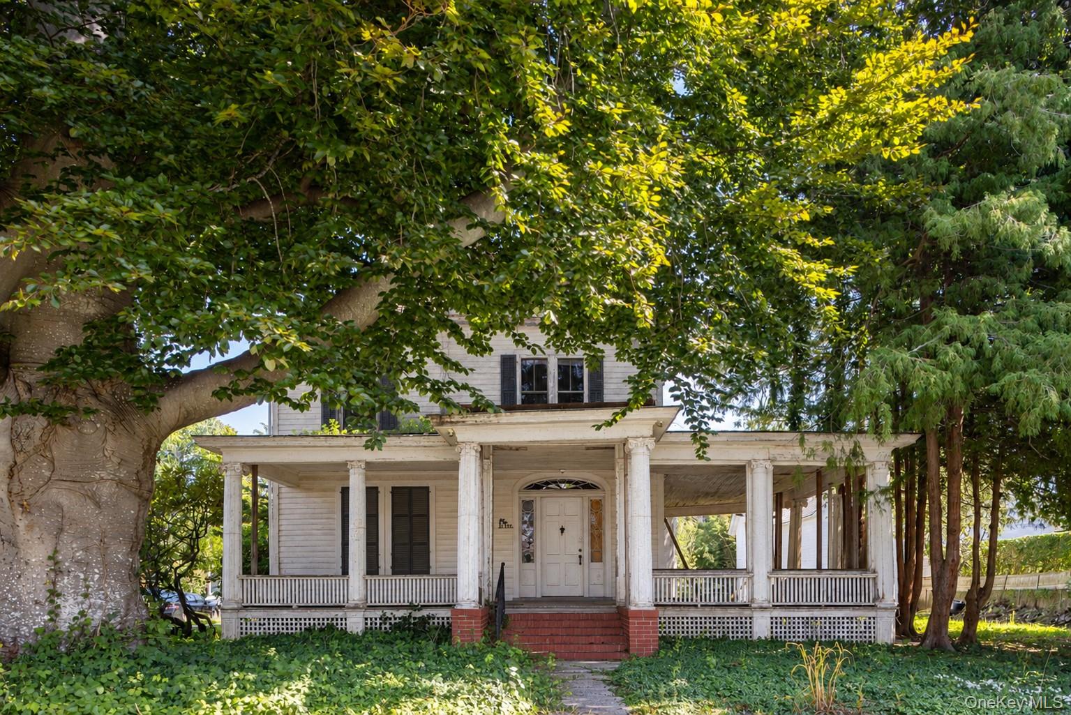 440 1st Street Property Photo 1