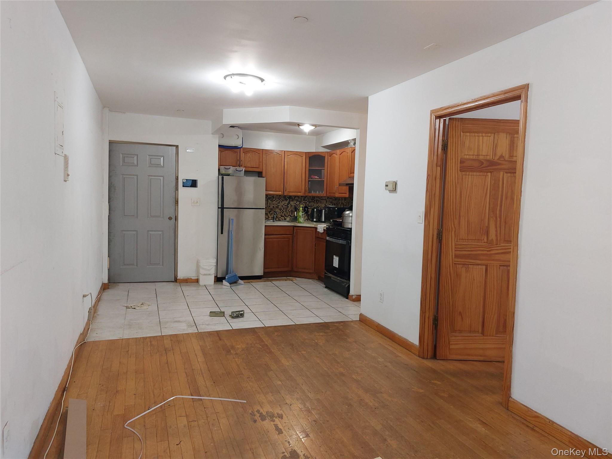 102-14 Lewis Avenue 2d Property Photo 3