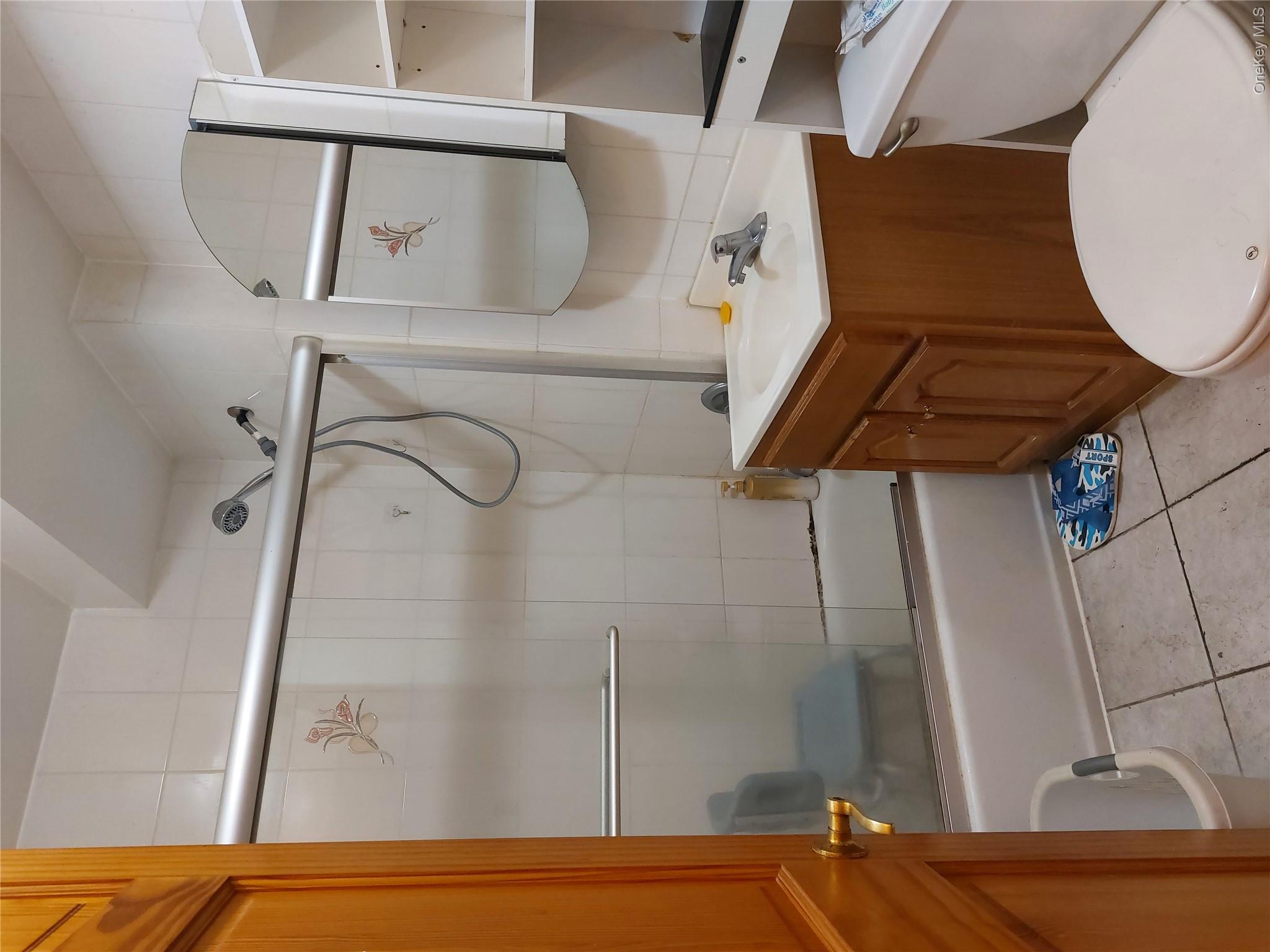 102-14 Lewis Avenue 2d Property Photo 4