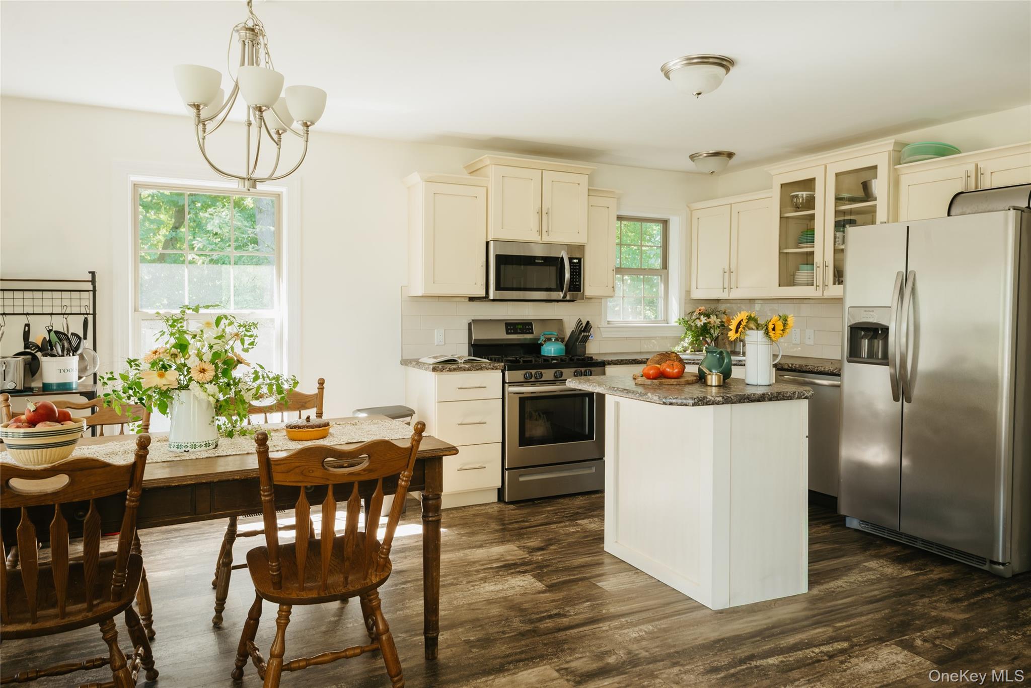 303 Old Stage Road Property Photo 4