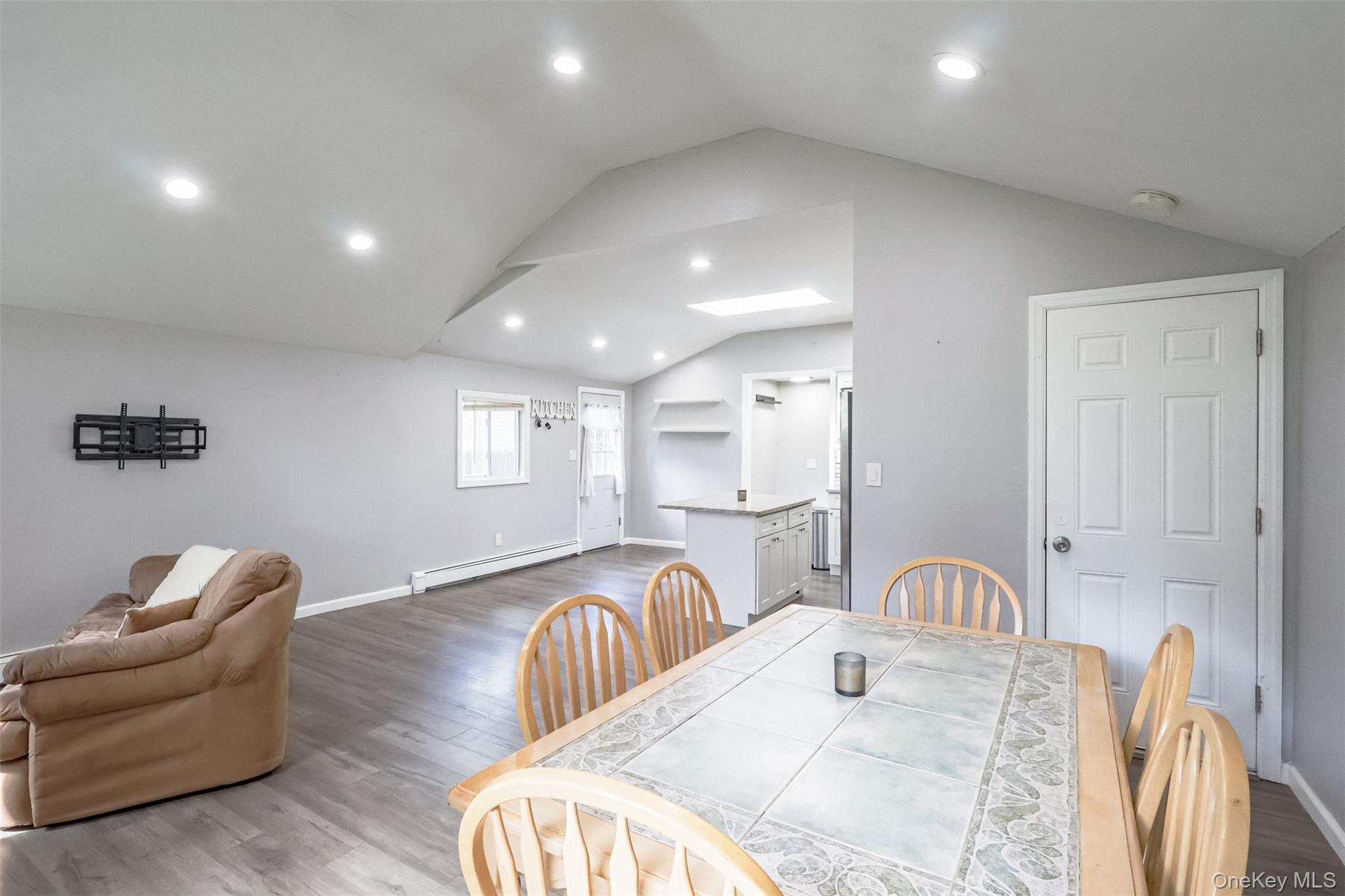 3 Elmwood Avenue Property Photo 6