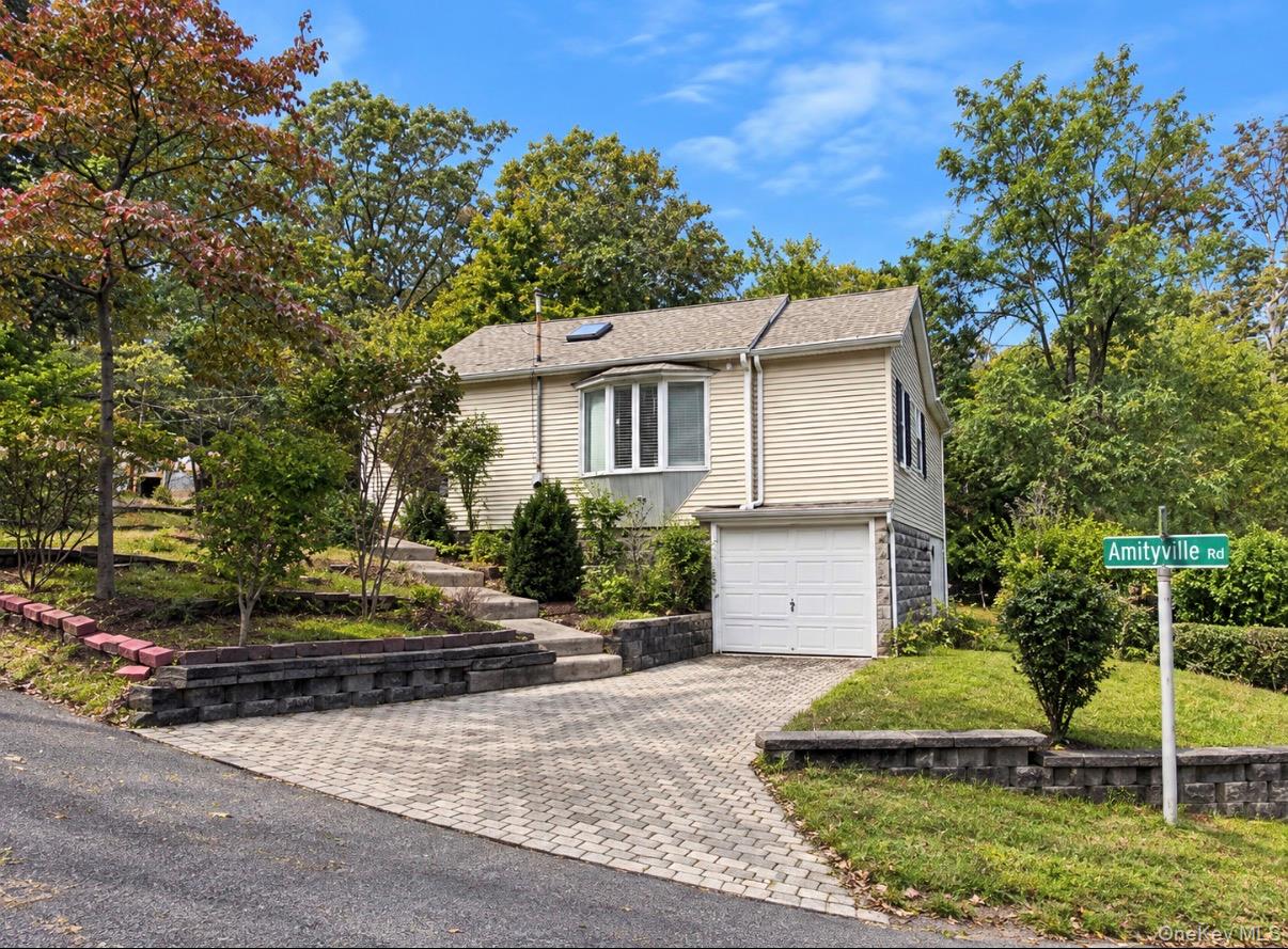 39 Amityville Road Property Photo 1