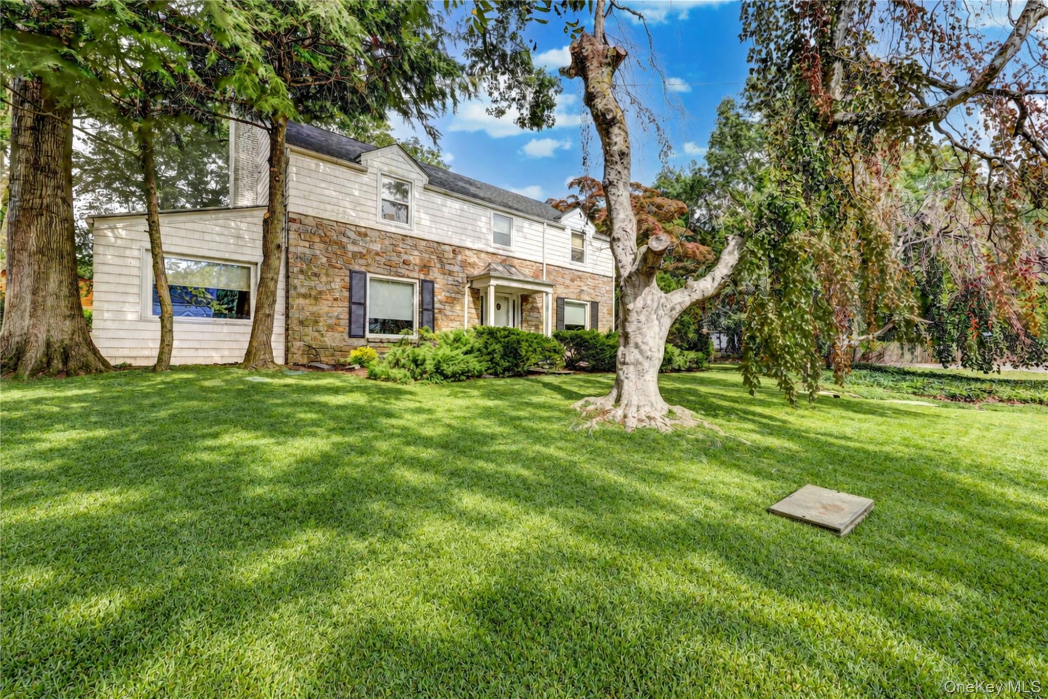 178 Schenck Circle Property Photo 3