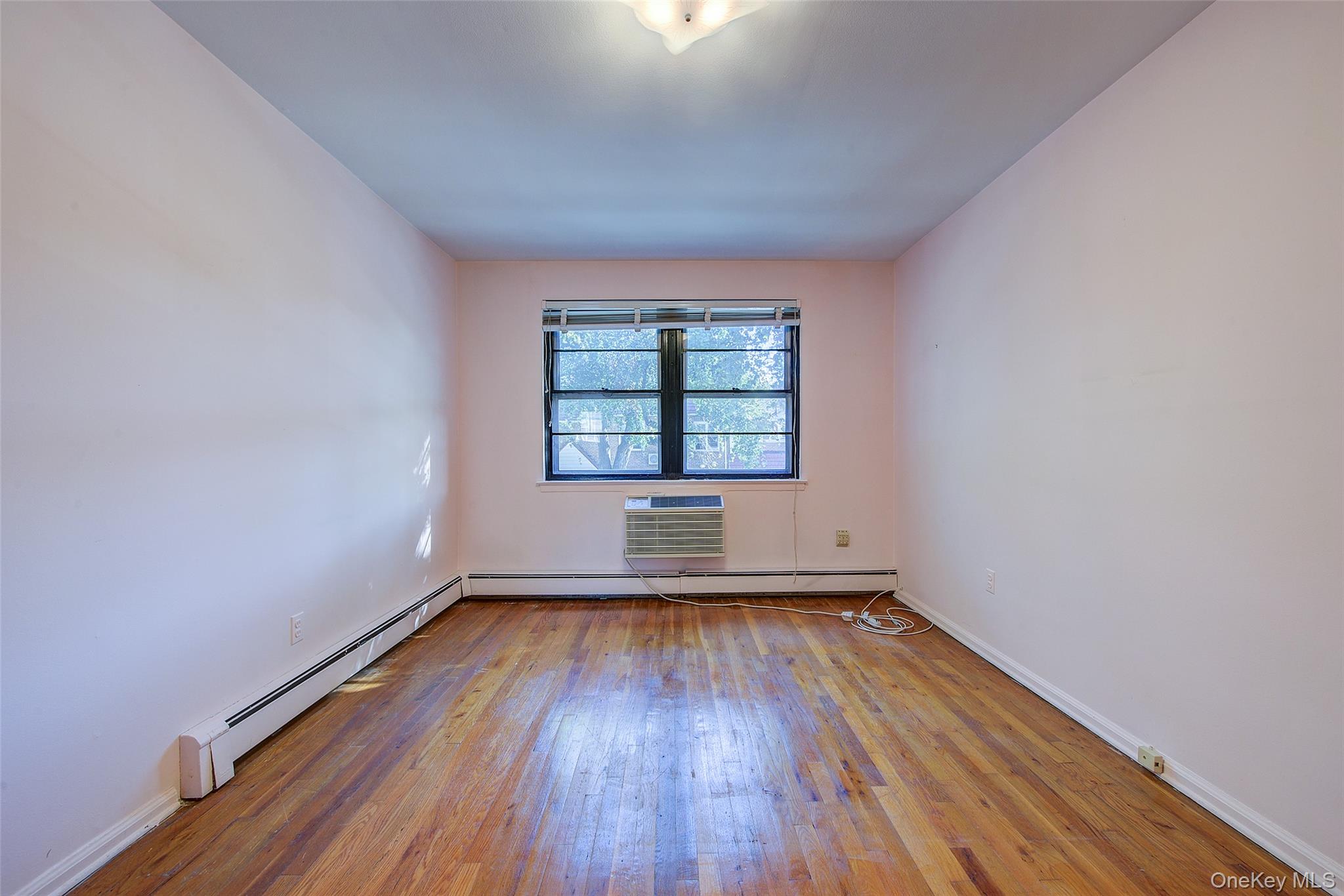 32-26 76th Street Property Photo 22