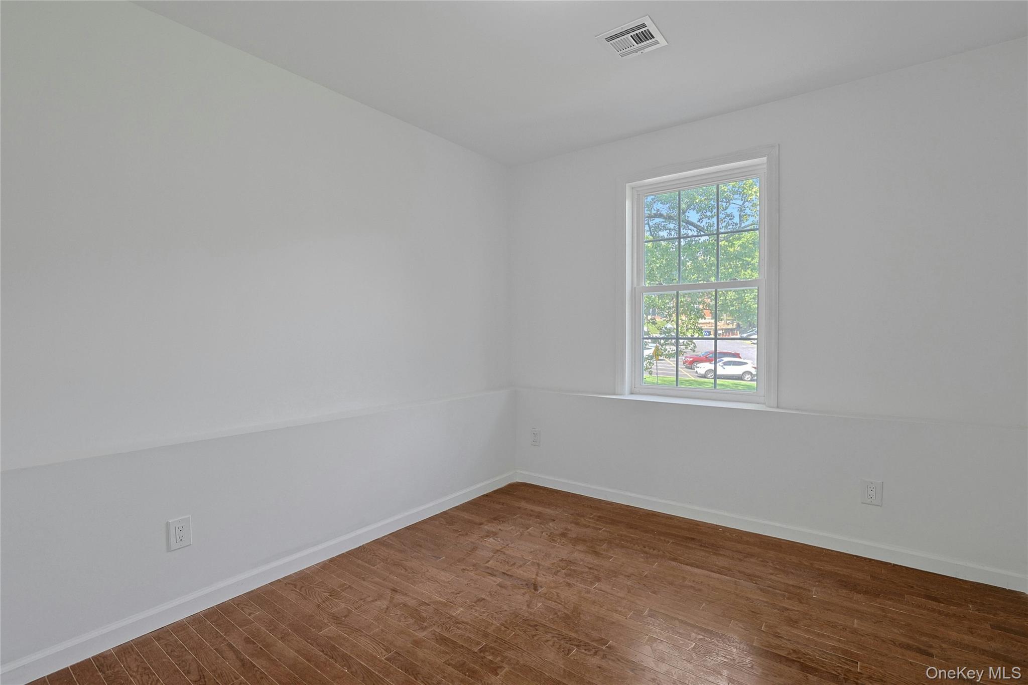 15 Waldron Avenue Property Photo 21