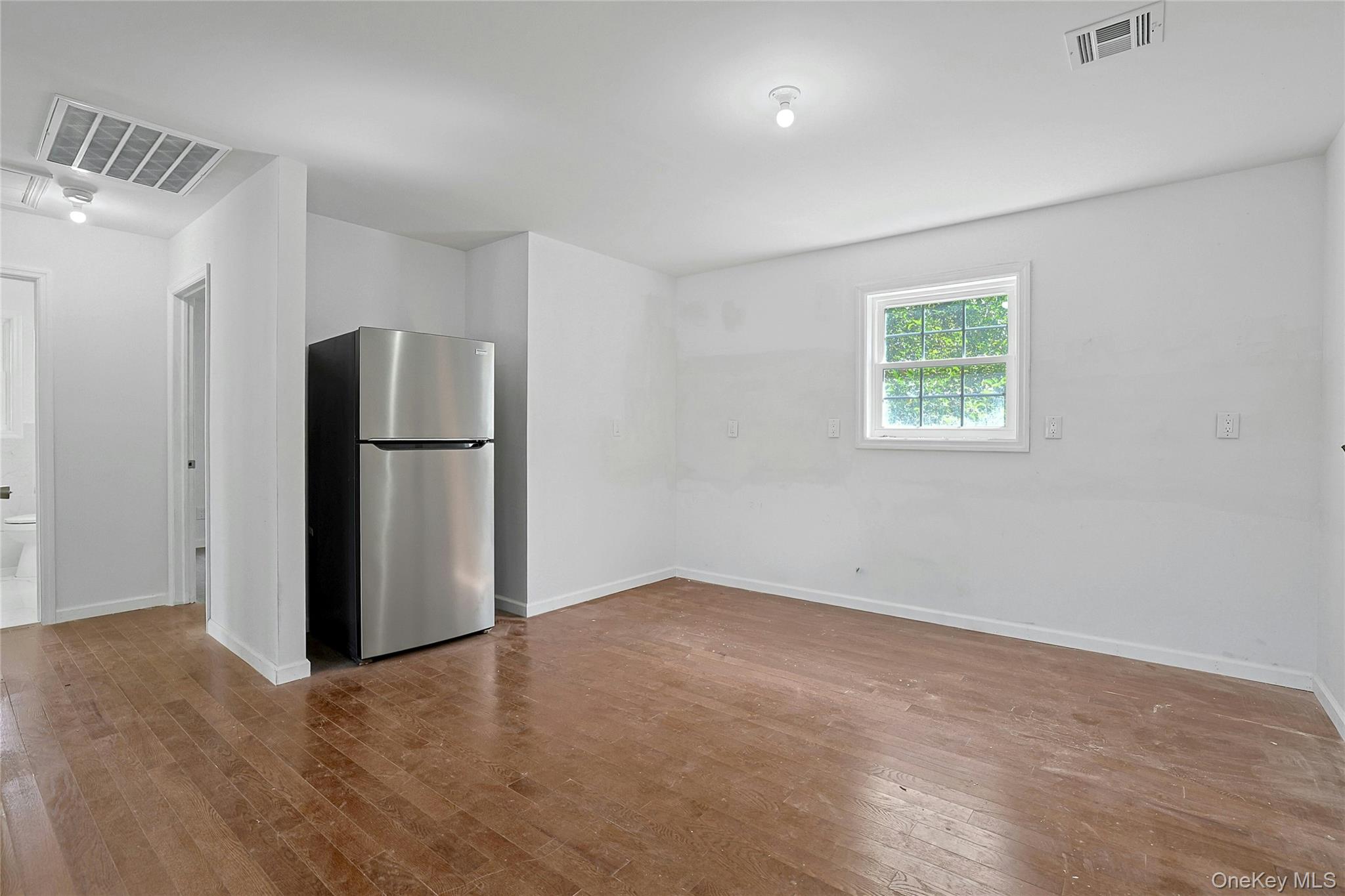 15 Waldron Avenue Property Photo 28