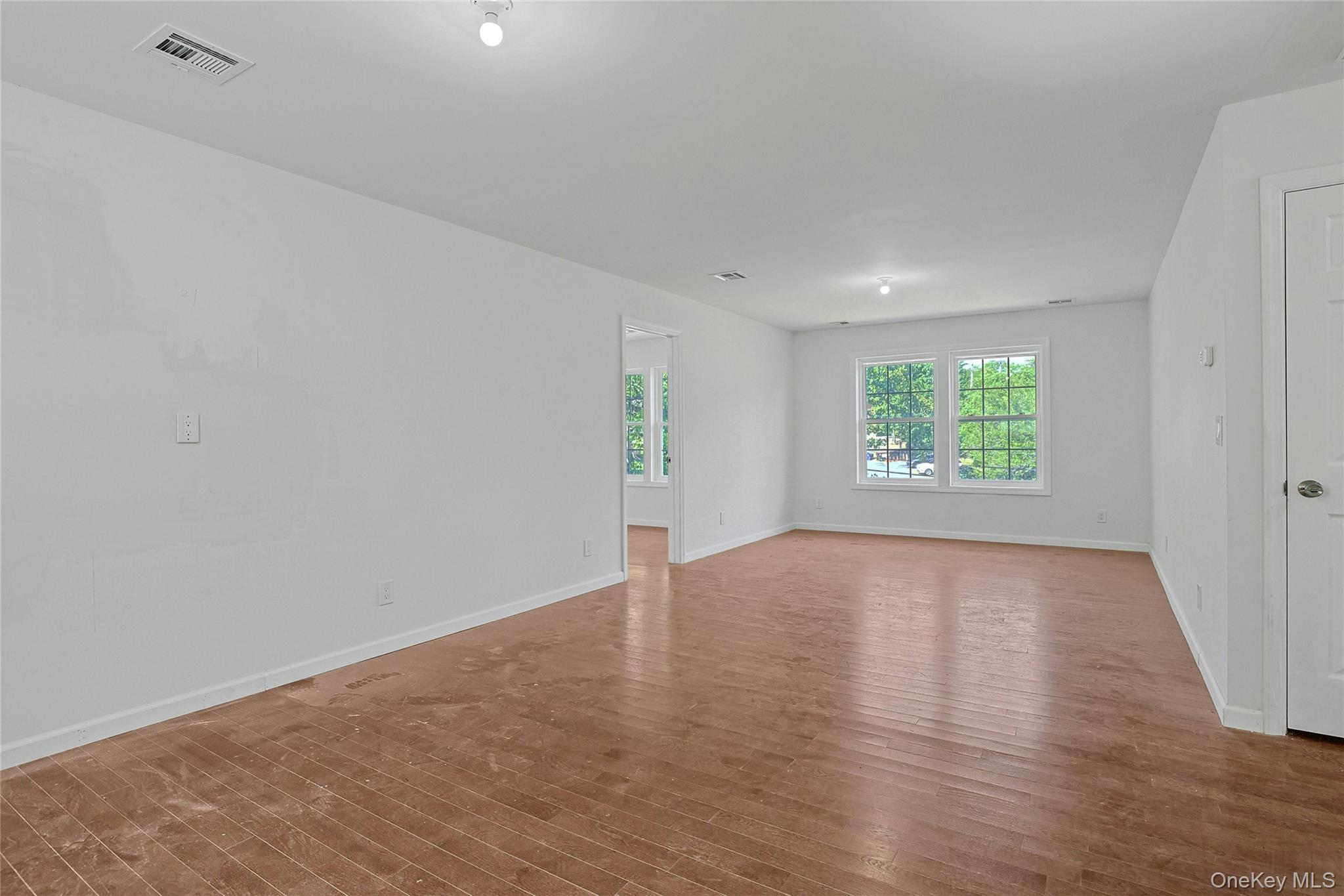 15 Waldron Avenue Property Photo 29