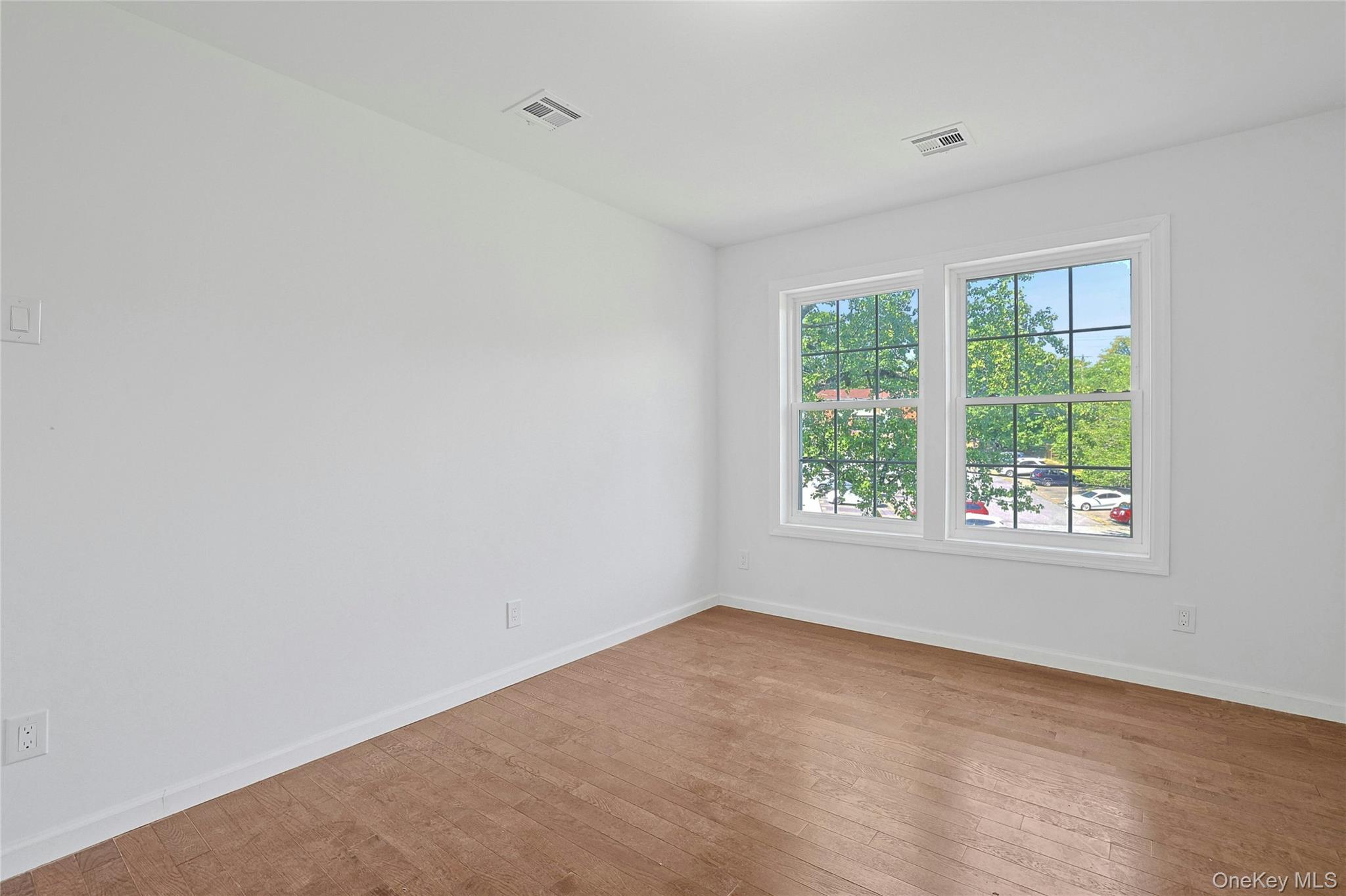 15 Waldron Avenue Property Photo 30