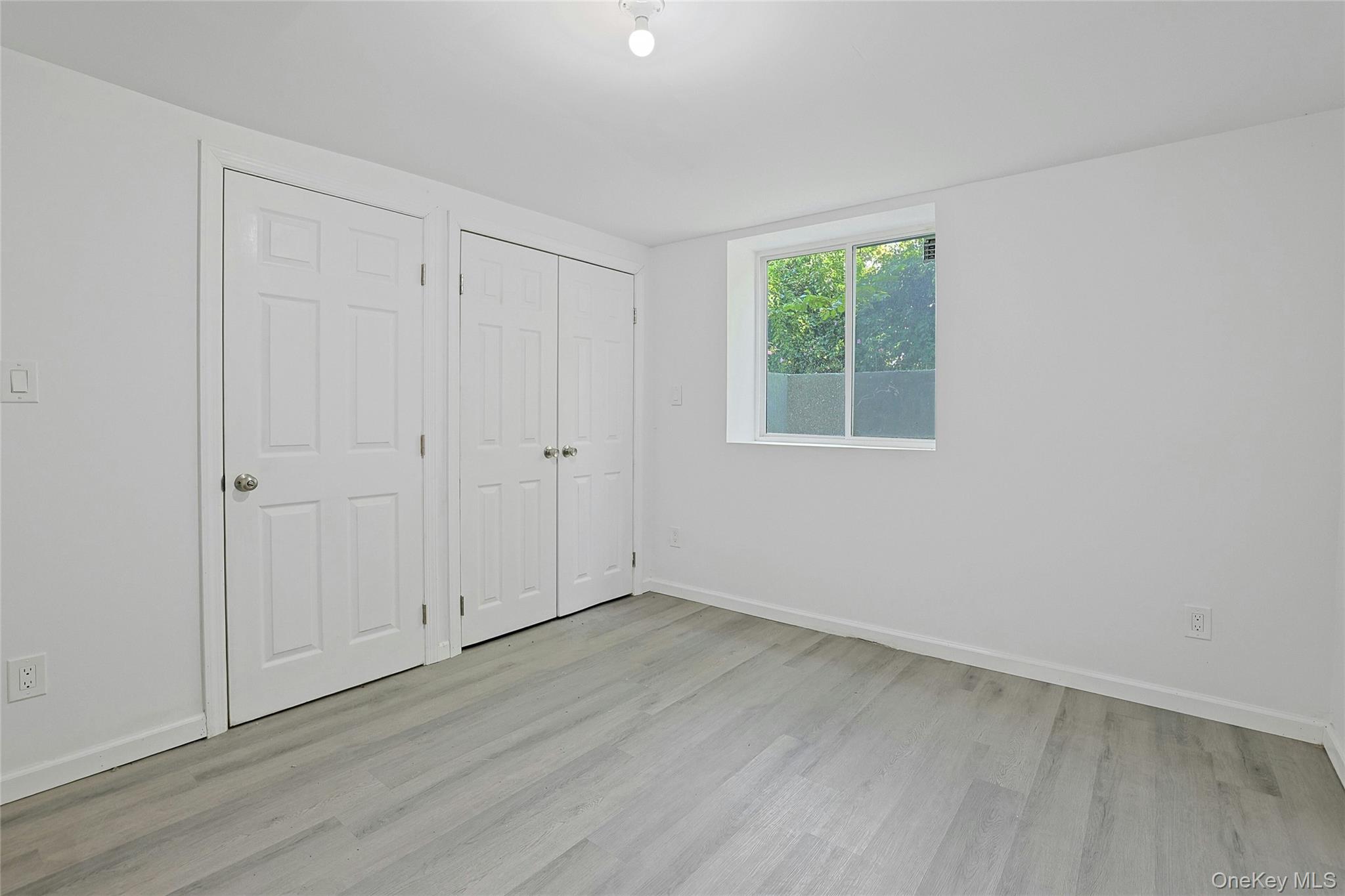 15 Waldron Avenue Property Photo 41