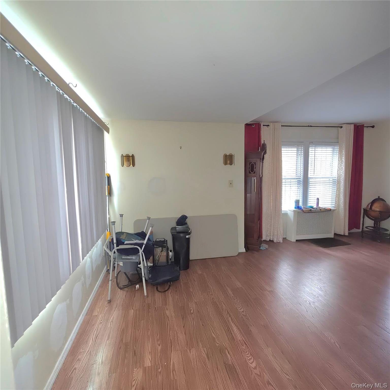11122 203rd Street Property Photo 2