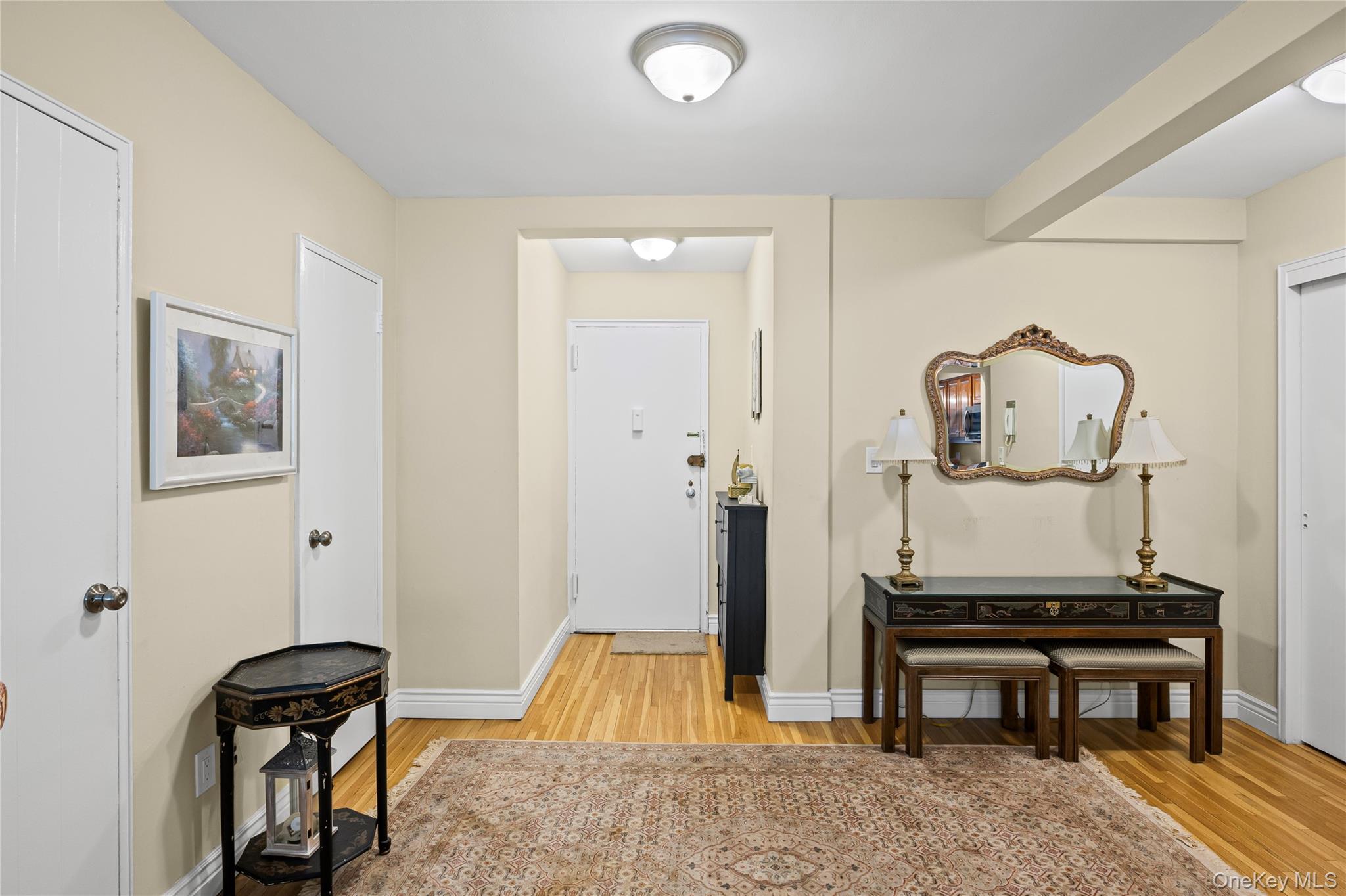 120 Morris Avenue B5 Property Photo 2