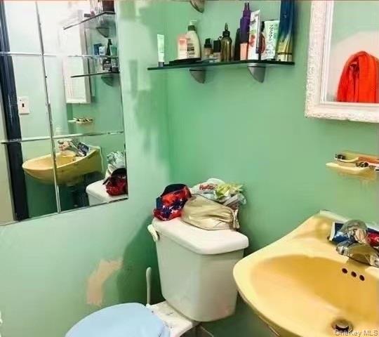 4588 161st Street Property Photo 9
