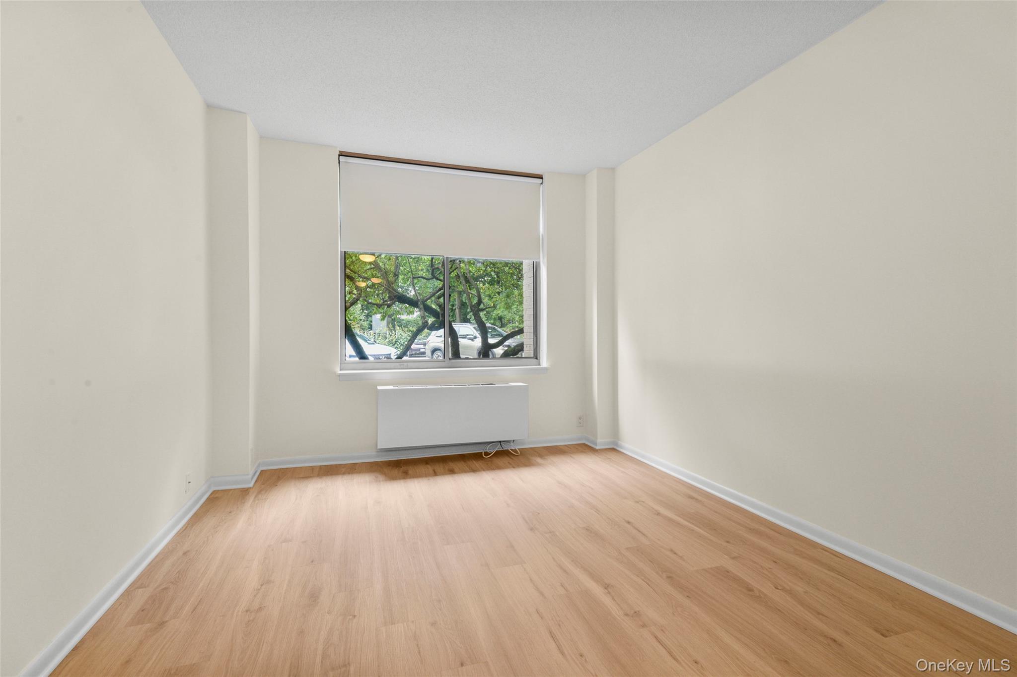 35 N Chatsworth Avenue 1g Property Photo 17