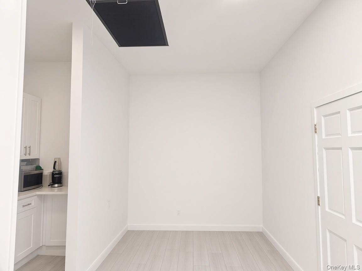 102-03 Northern Boulevard 2f Property Photo 6