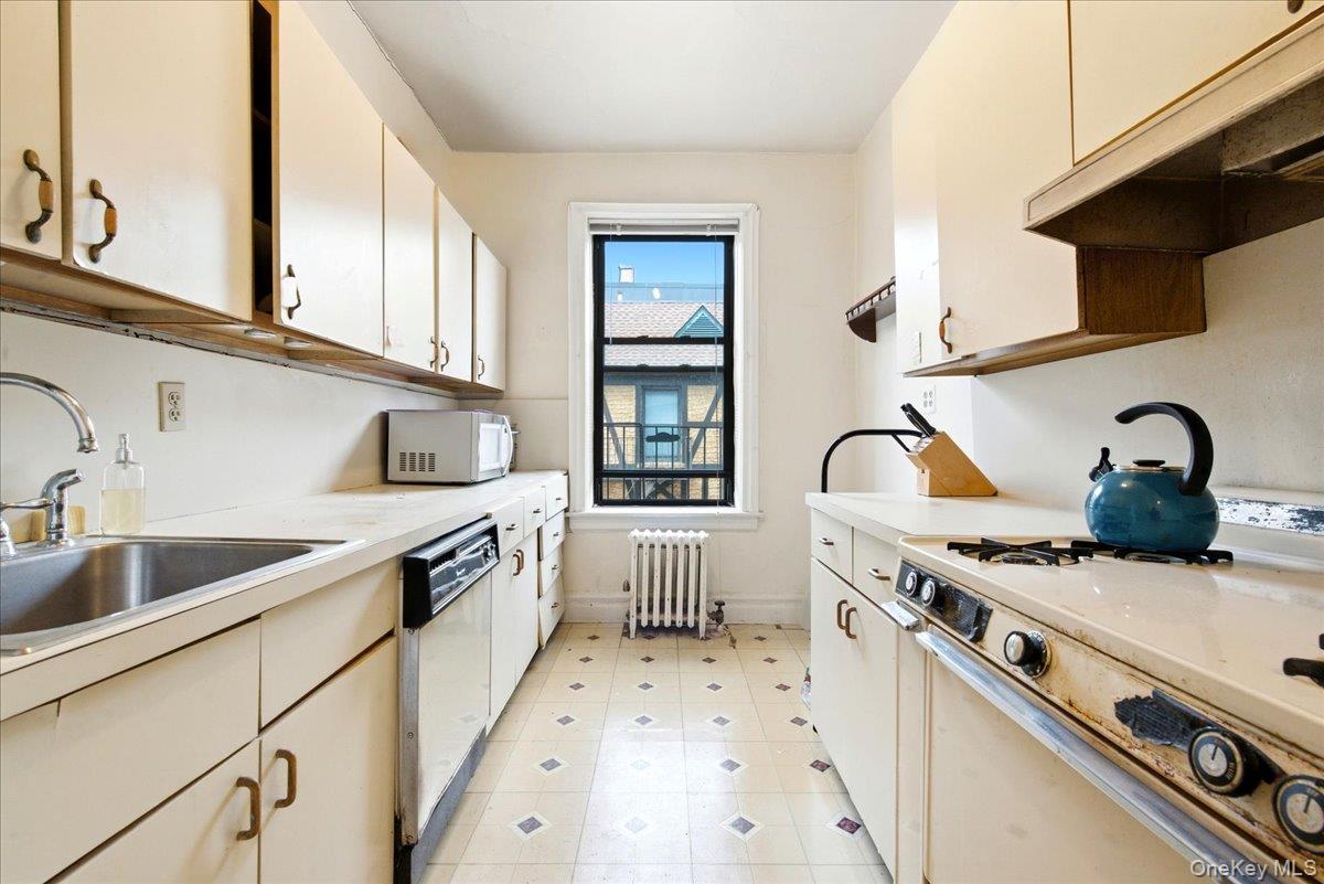 83-19 116th Street 6d Property Photo 14