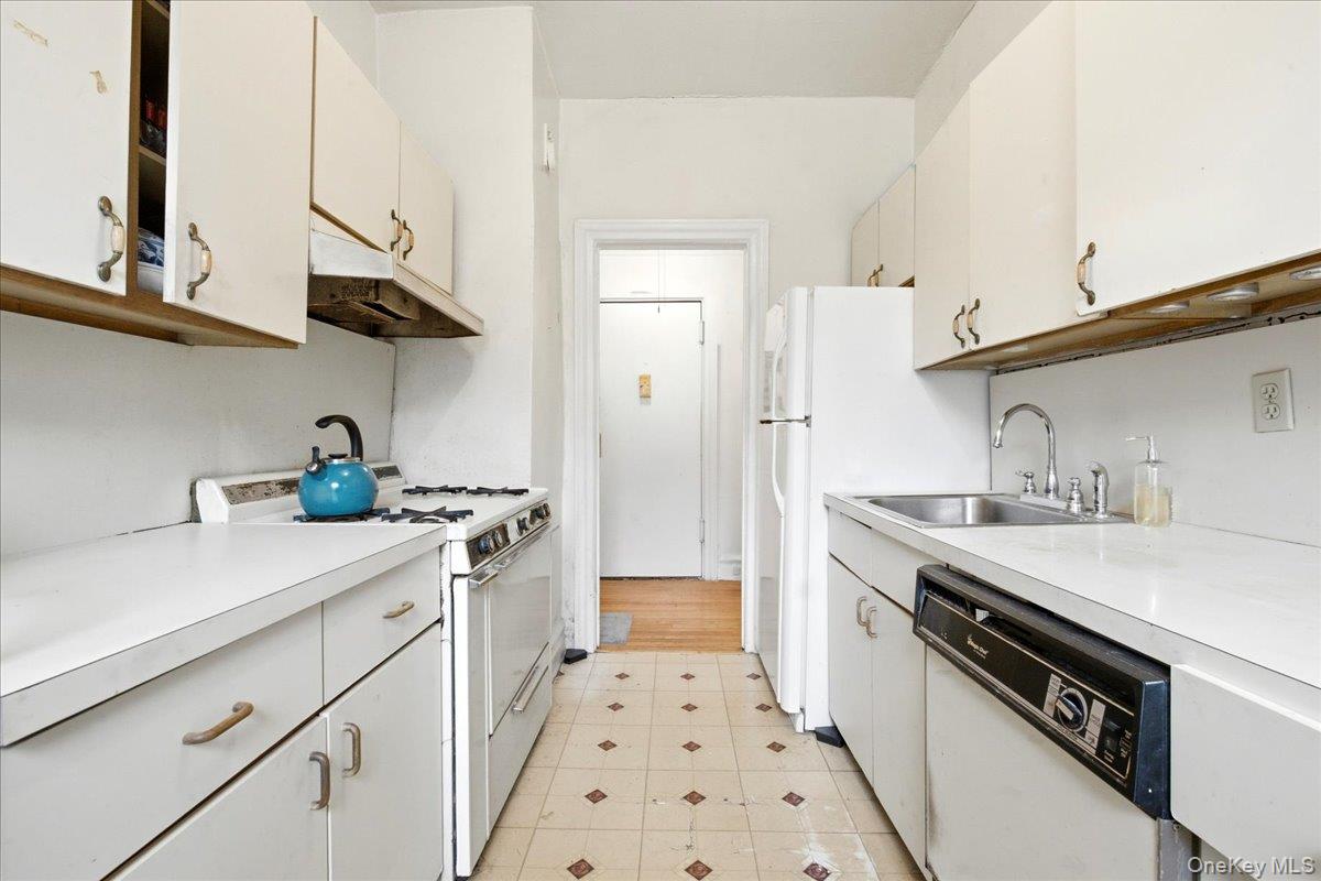 83-19 116th Street 6d Property Photo 16