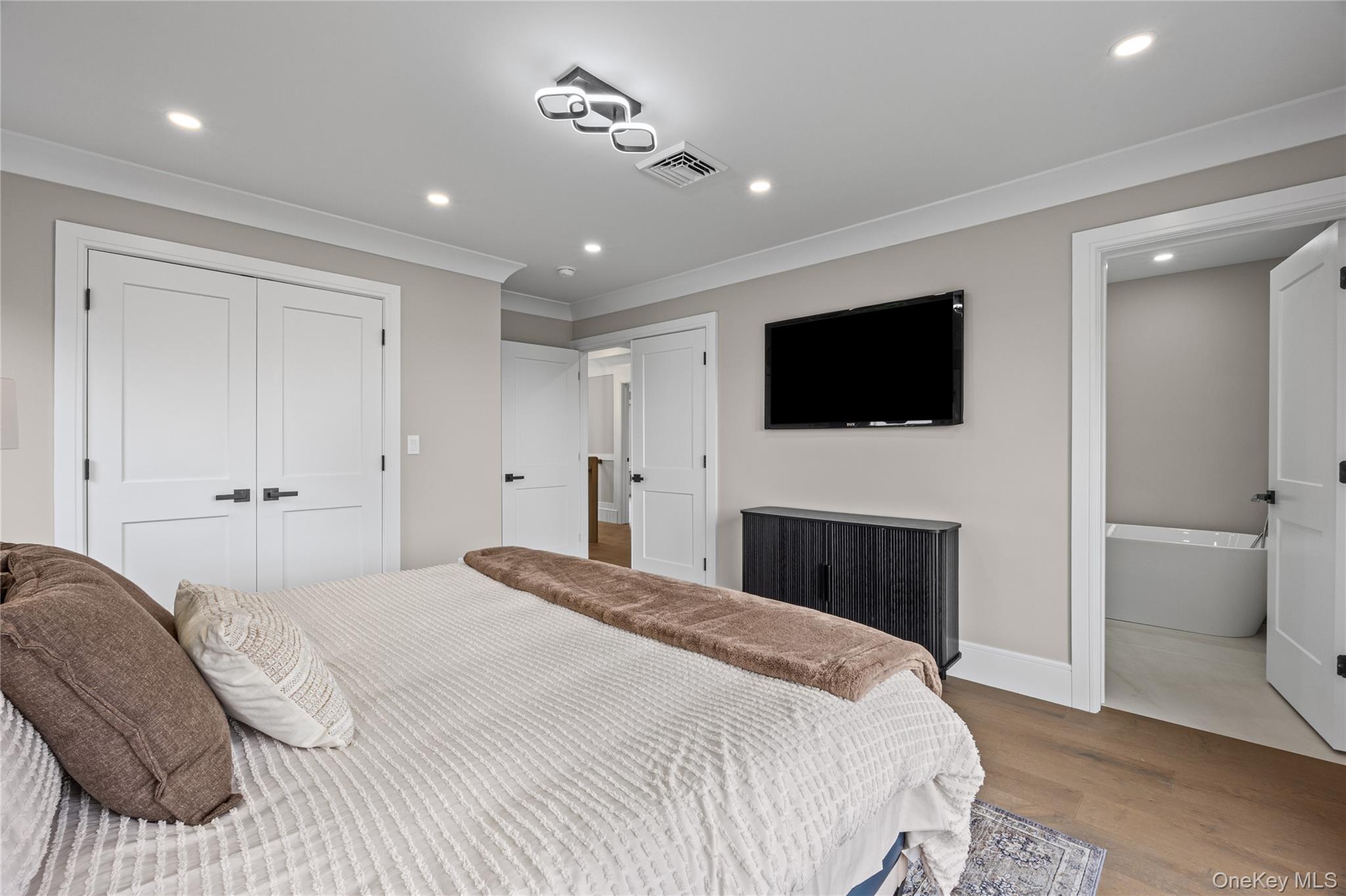 19 Nevada Street Property Photo 32