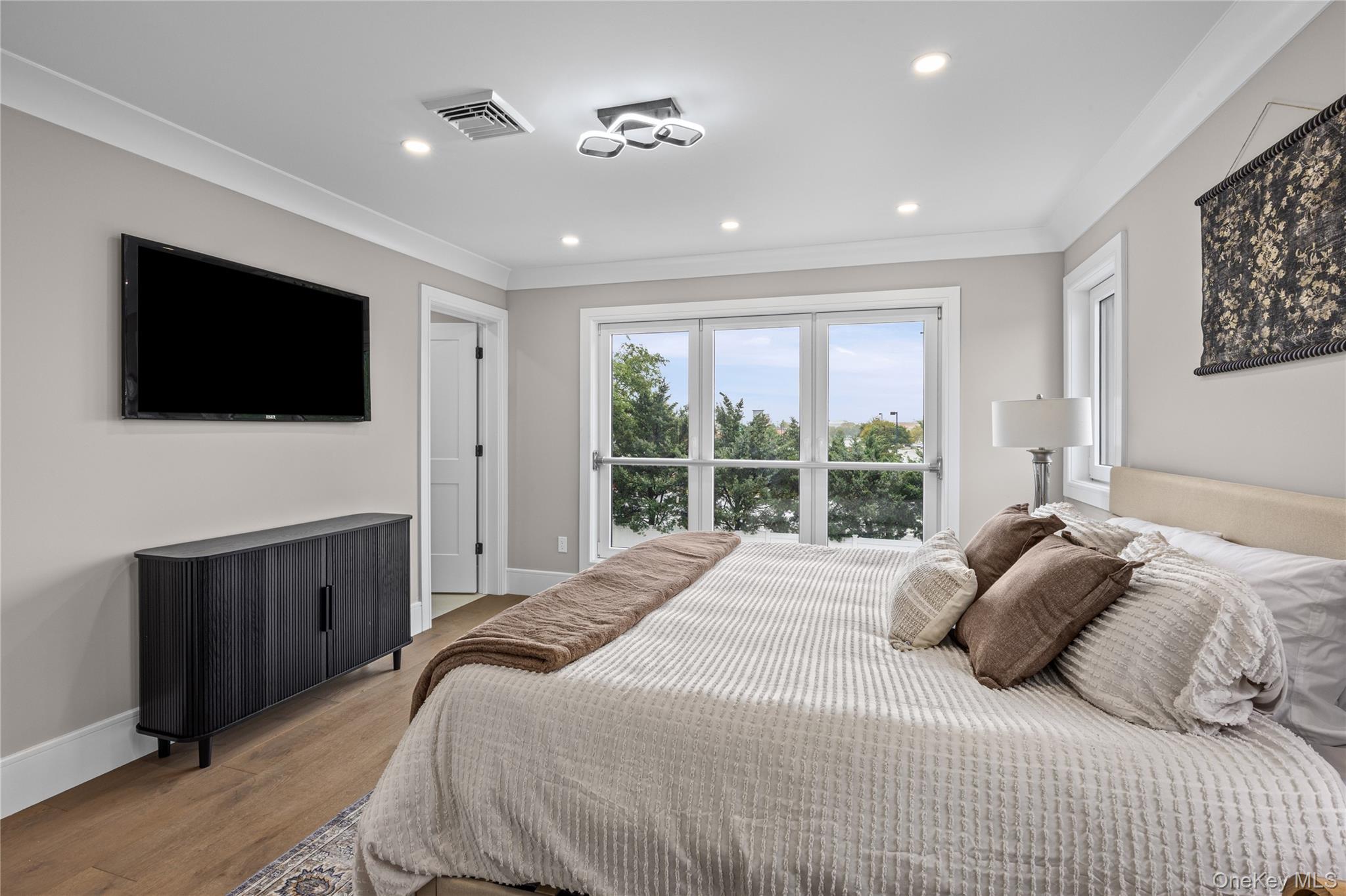 19 Nevada Street Property Photo 34