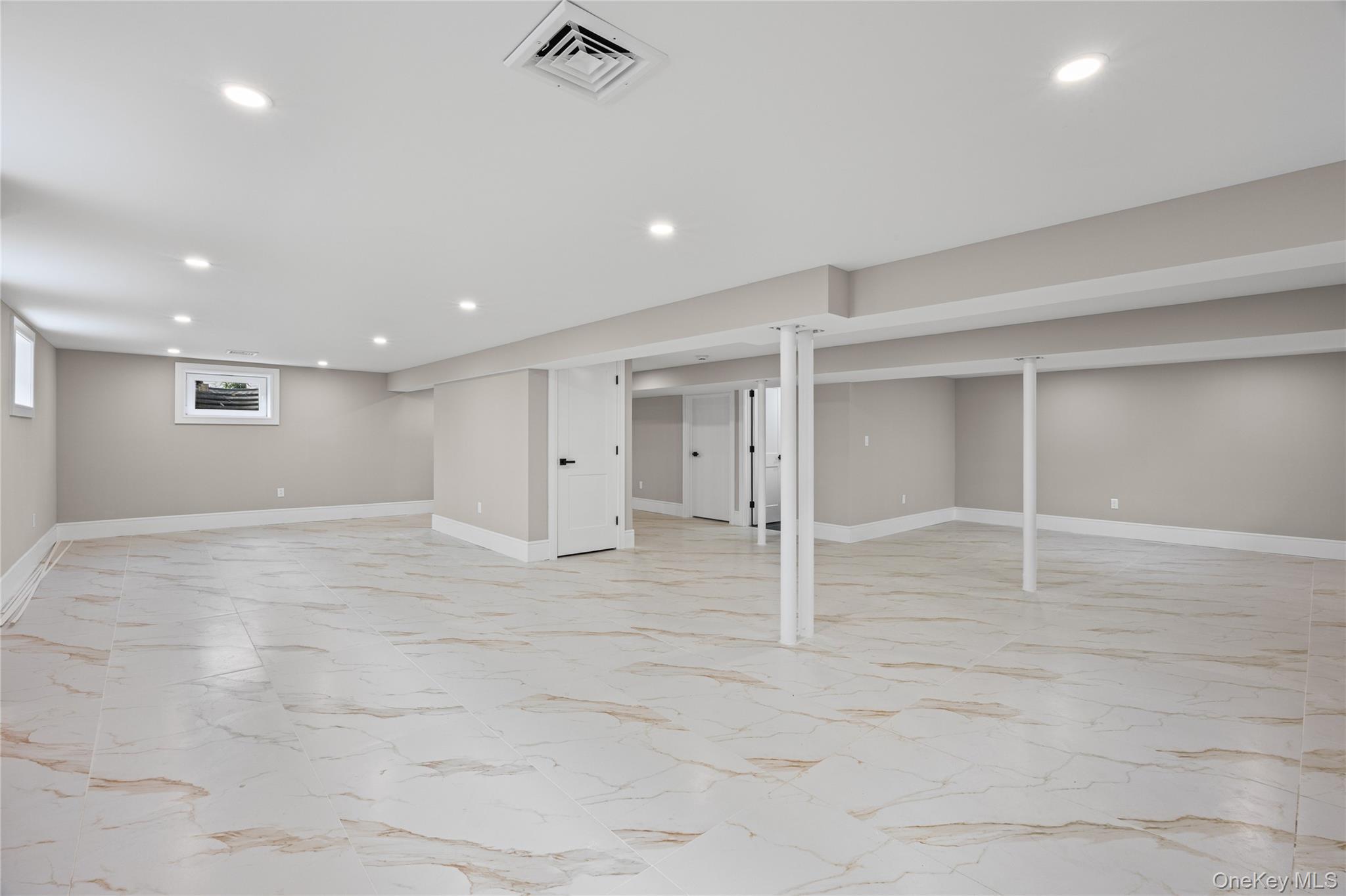 19 Nevada Street Property Photo 40