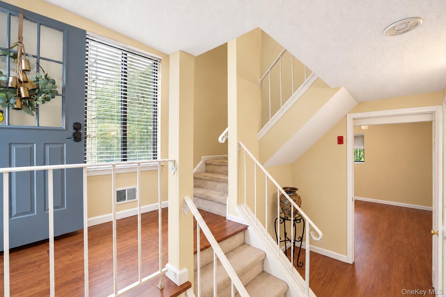 153 Treetop Circle Property Photo 3
