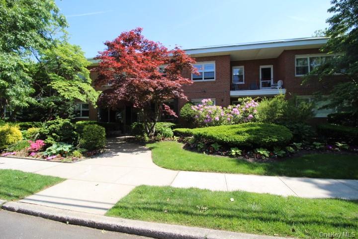 463 Summit Avenue 2-a Property Photo 1