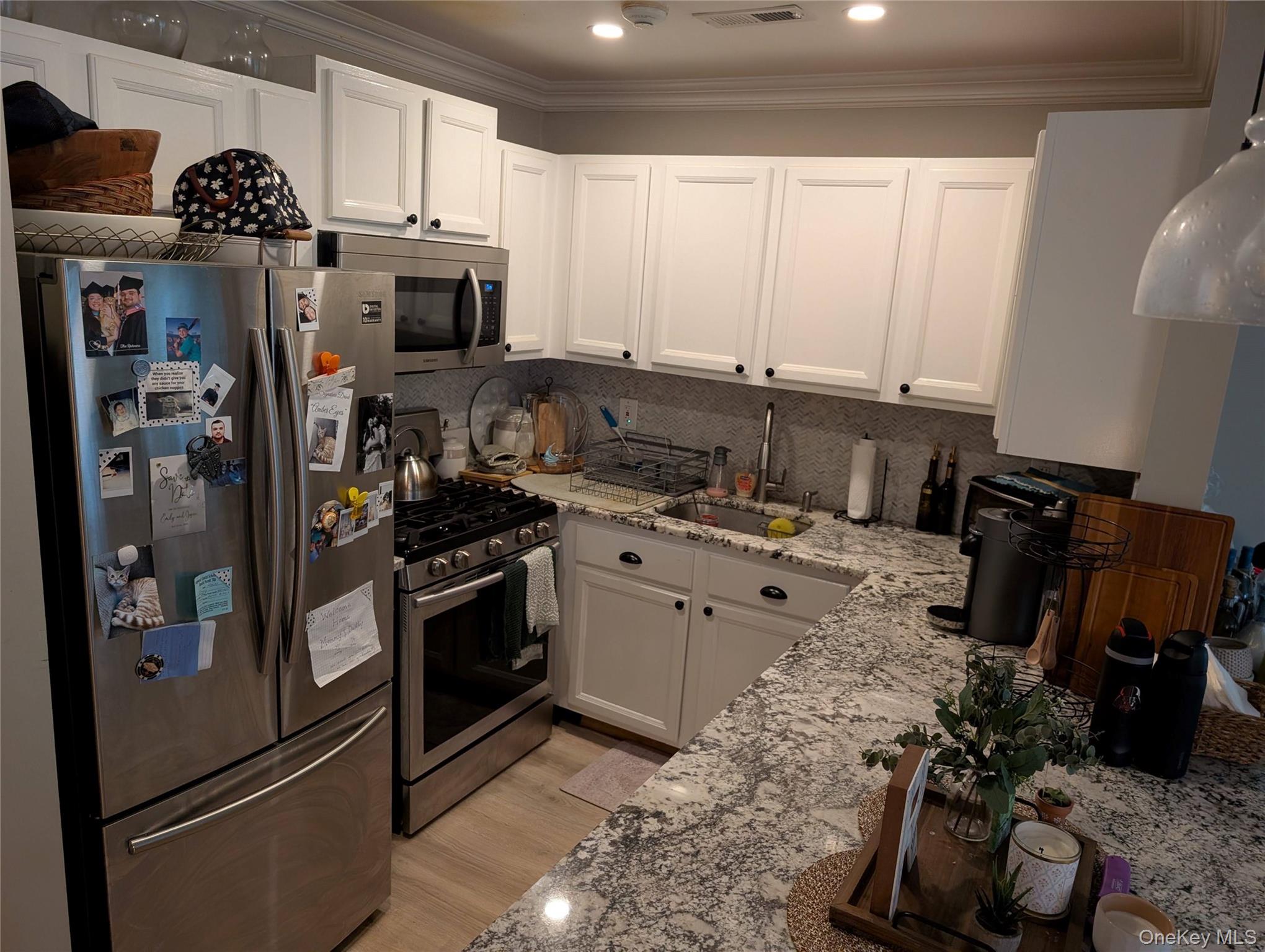 1506 Sara Circle Property Photo 5