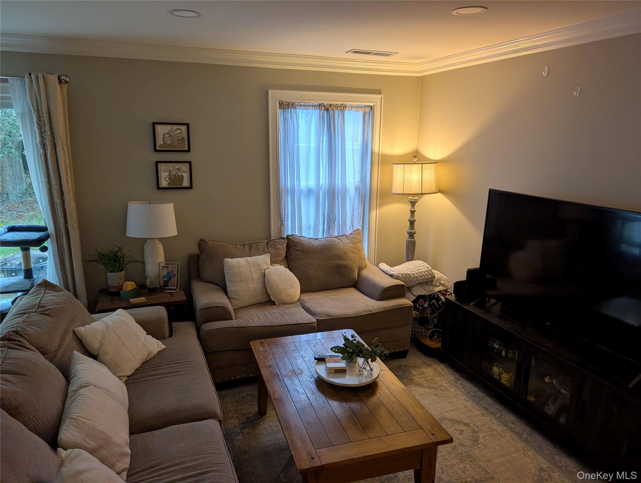 1506 Sara Circle Property Photo 6