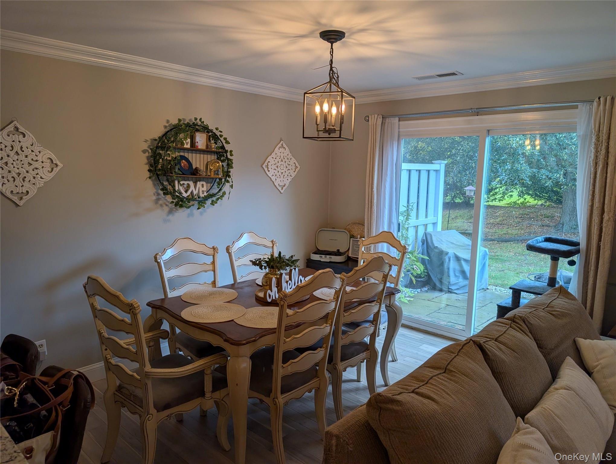 1506 Sara Circle Property Photo 8