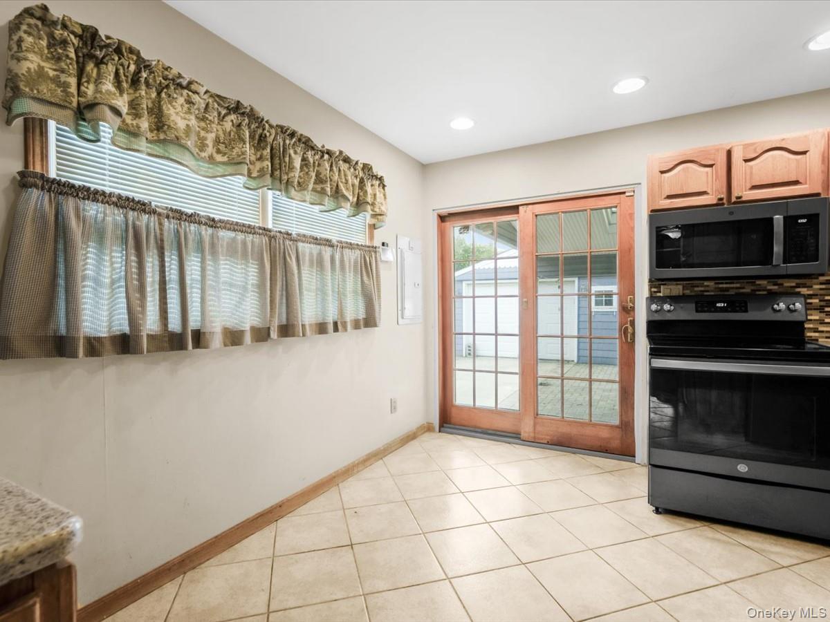 937 Mirabelle Avenue Property Photo 7