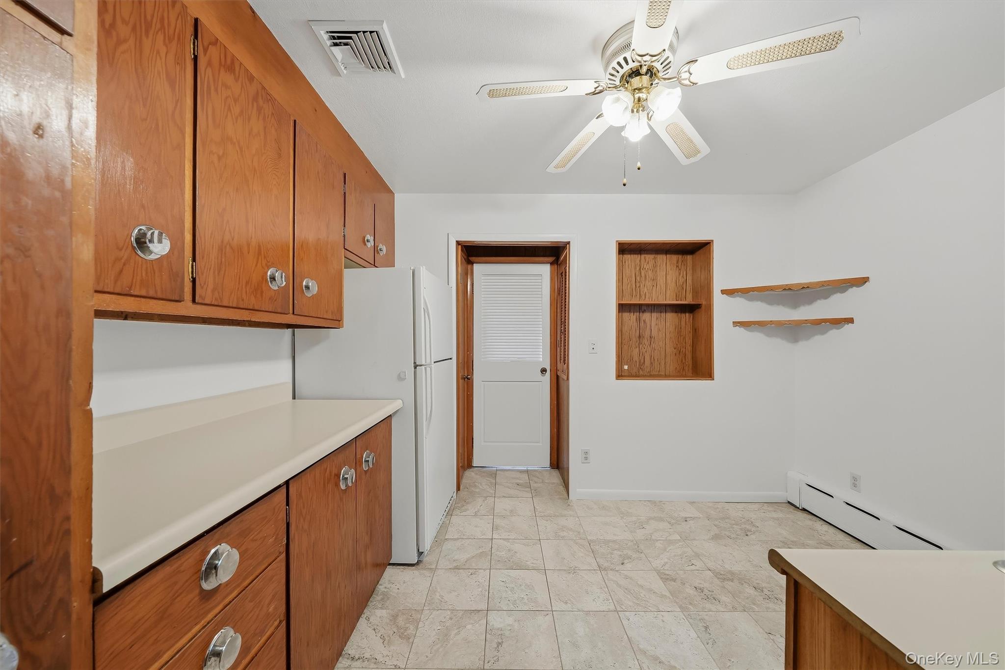 83 7th Street Property Photo 18