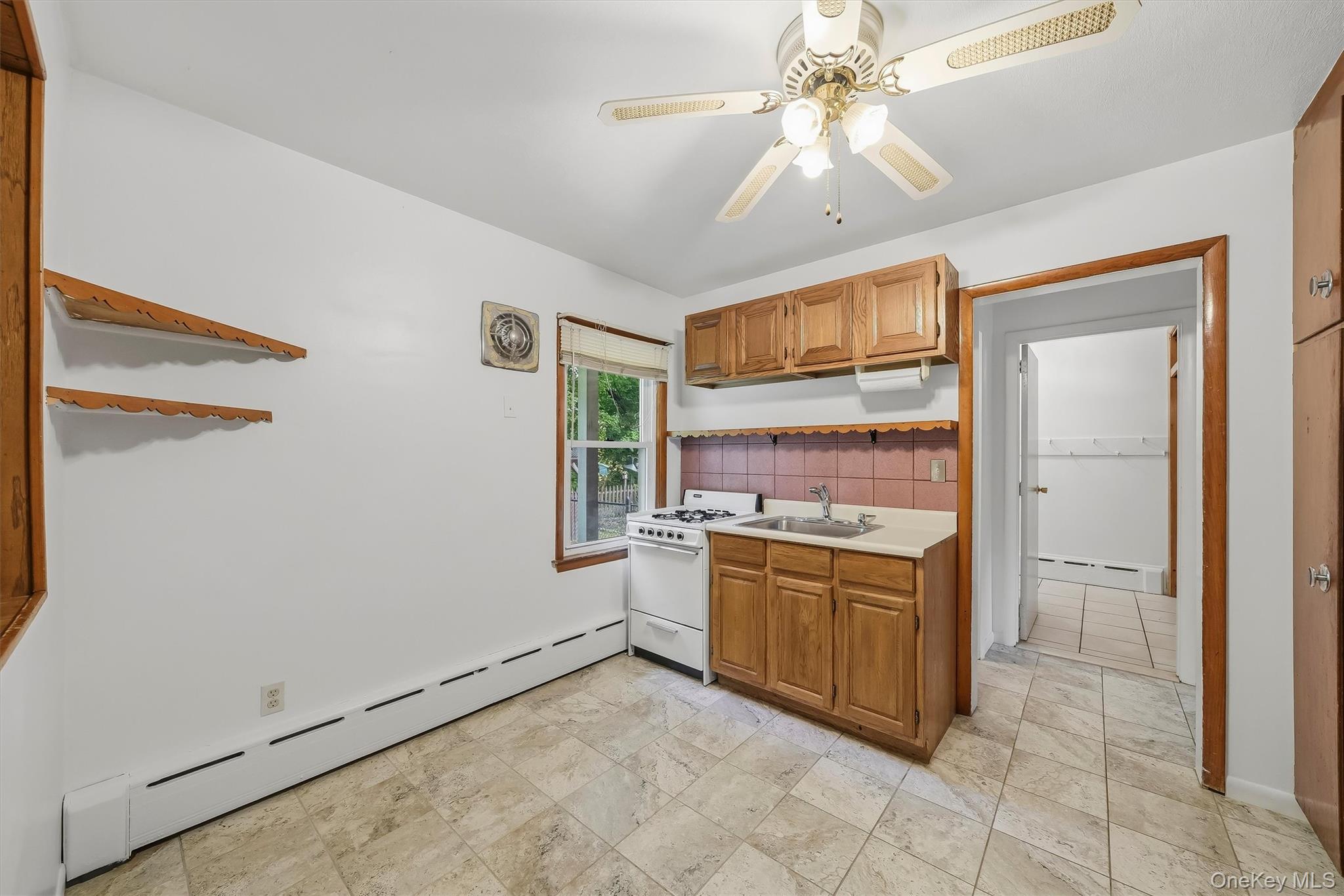 83 7th Street Property Photo 19