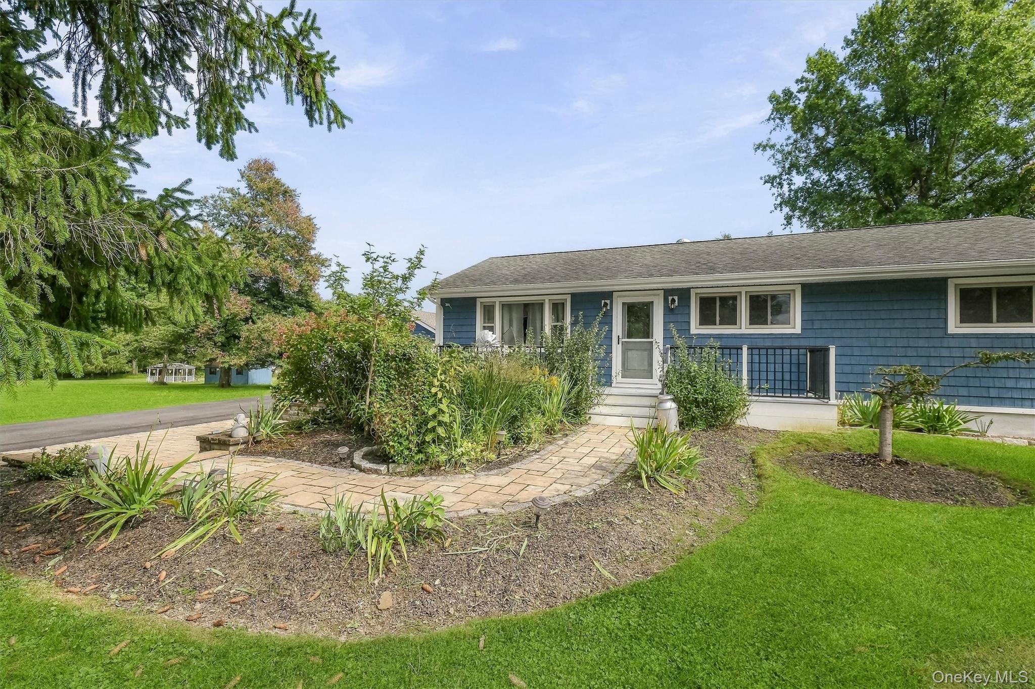 112 Lippincott Road Property Photo 6