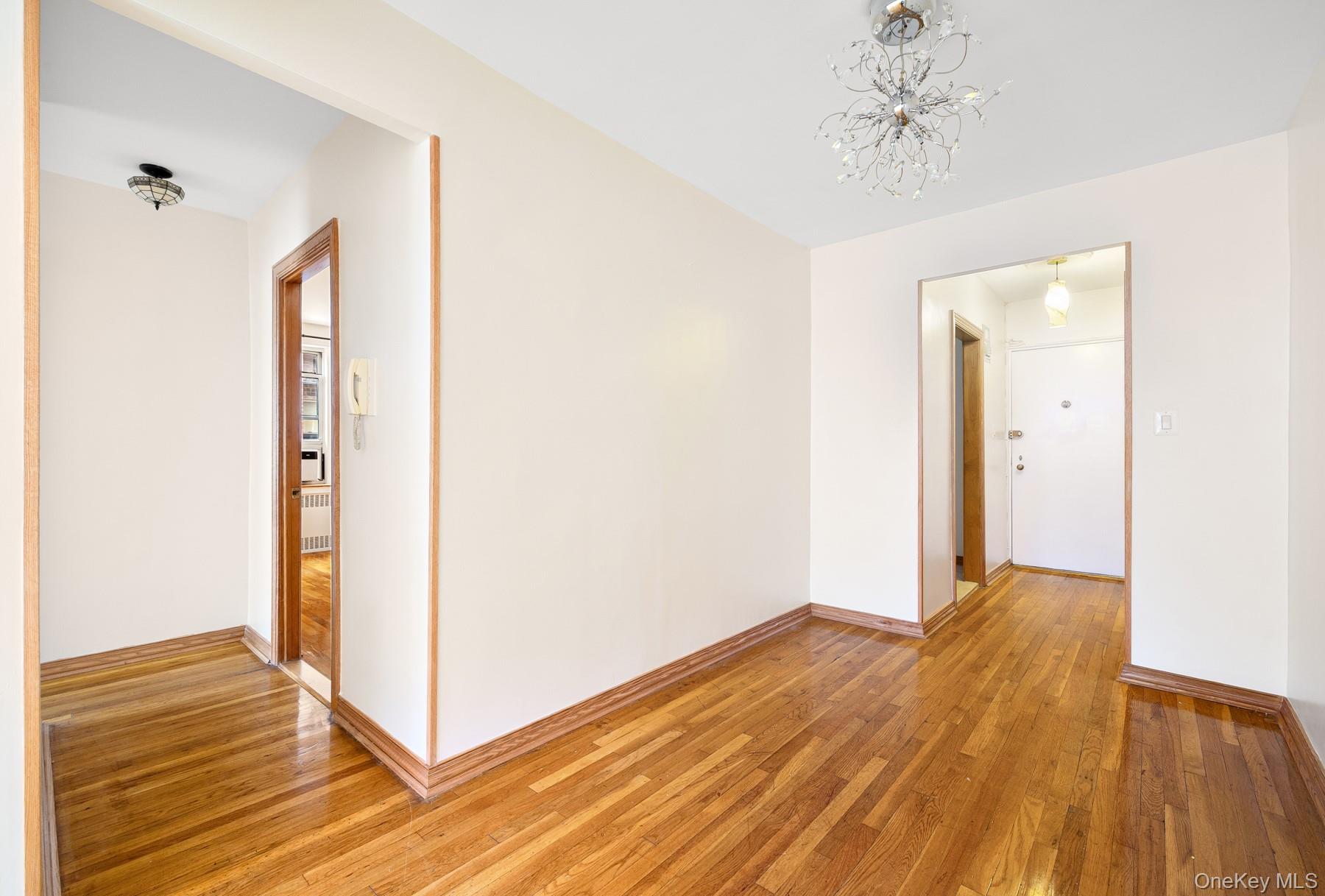 104-20 68 Drive A46 Property Photo 4