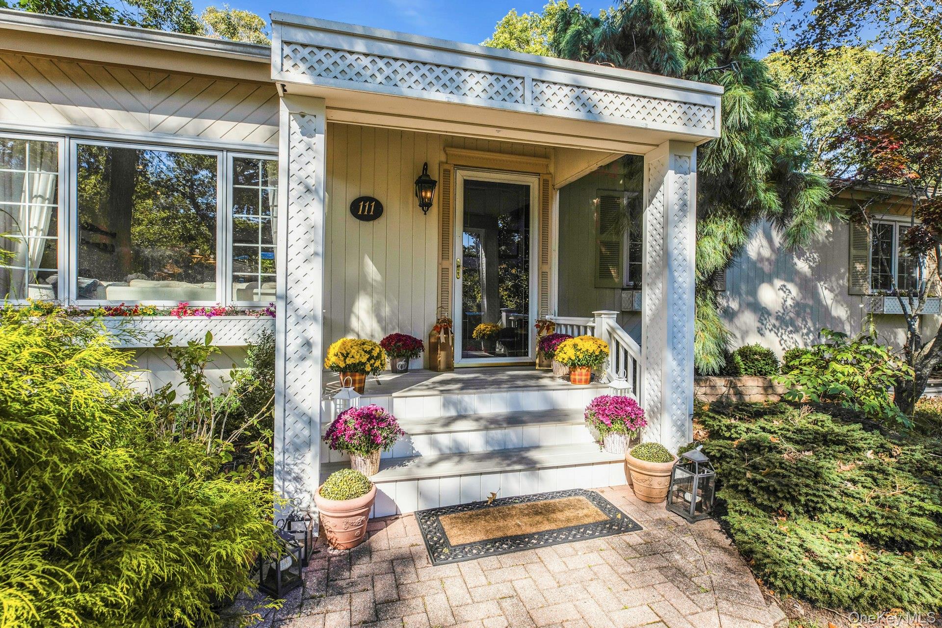111 E Bay Avenue Property Photo 3