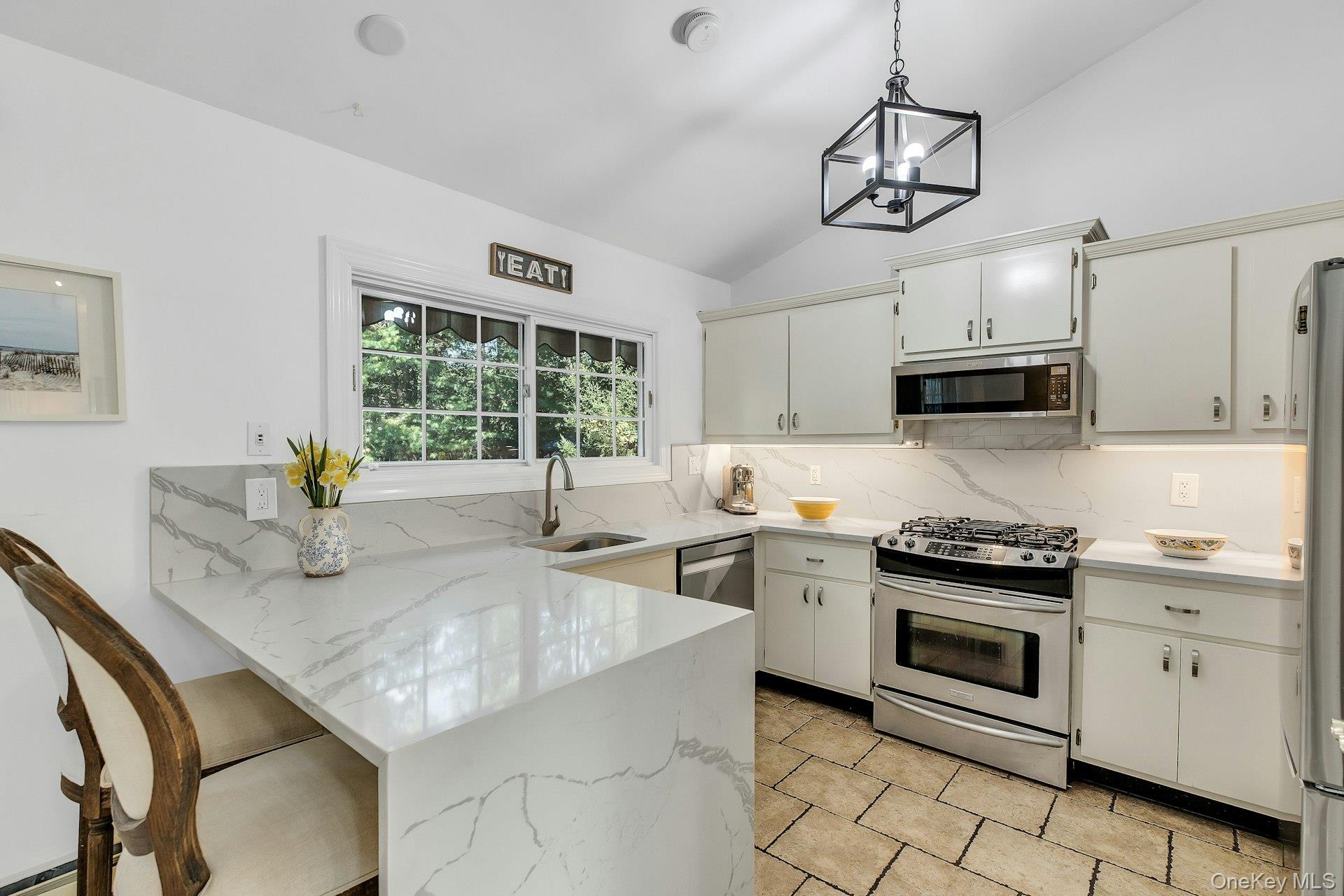 111 E Bay Avenue Property Photo 11