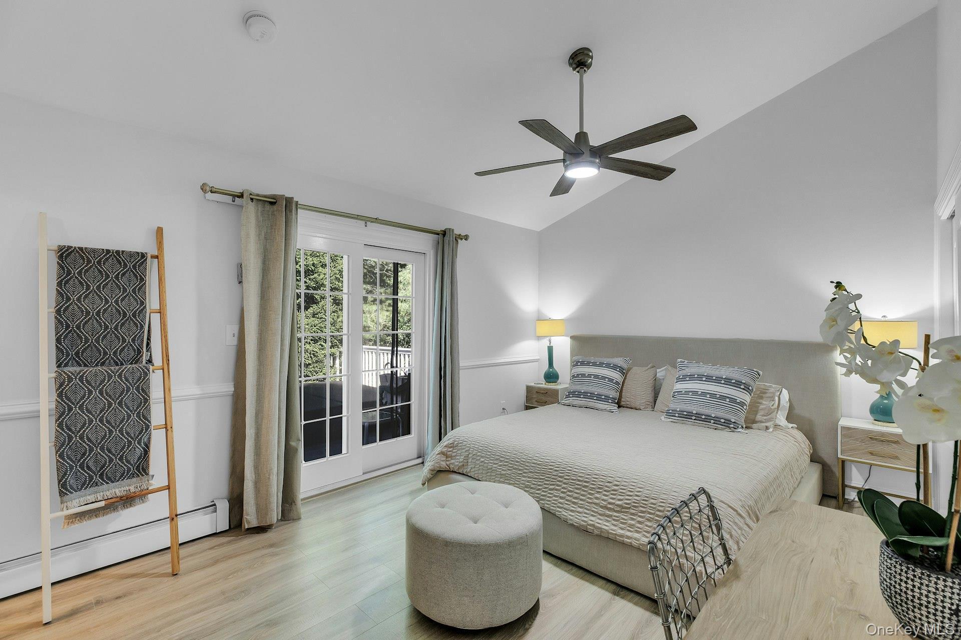 111 E Bay Avenue Property Photo 14