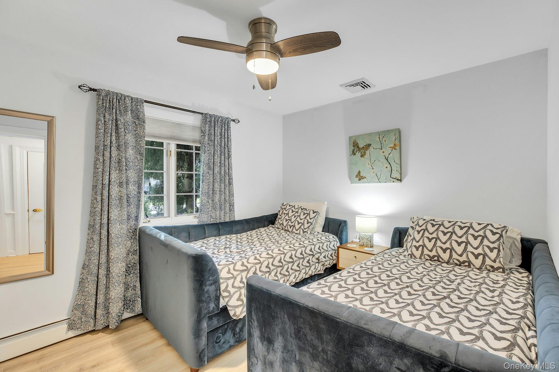 111 E Bay Avenue Property Photo 18