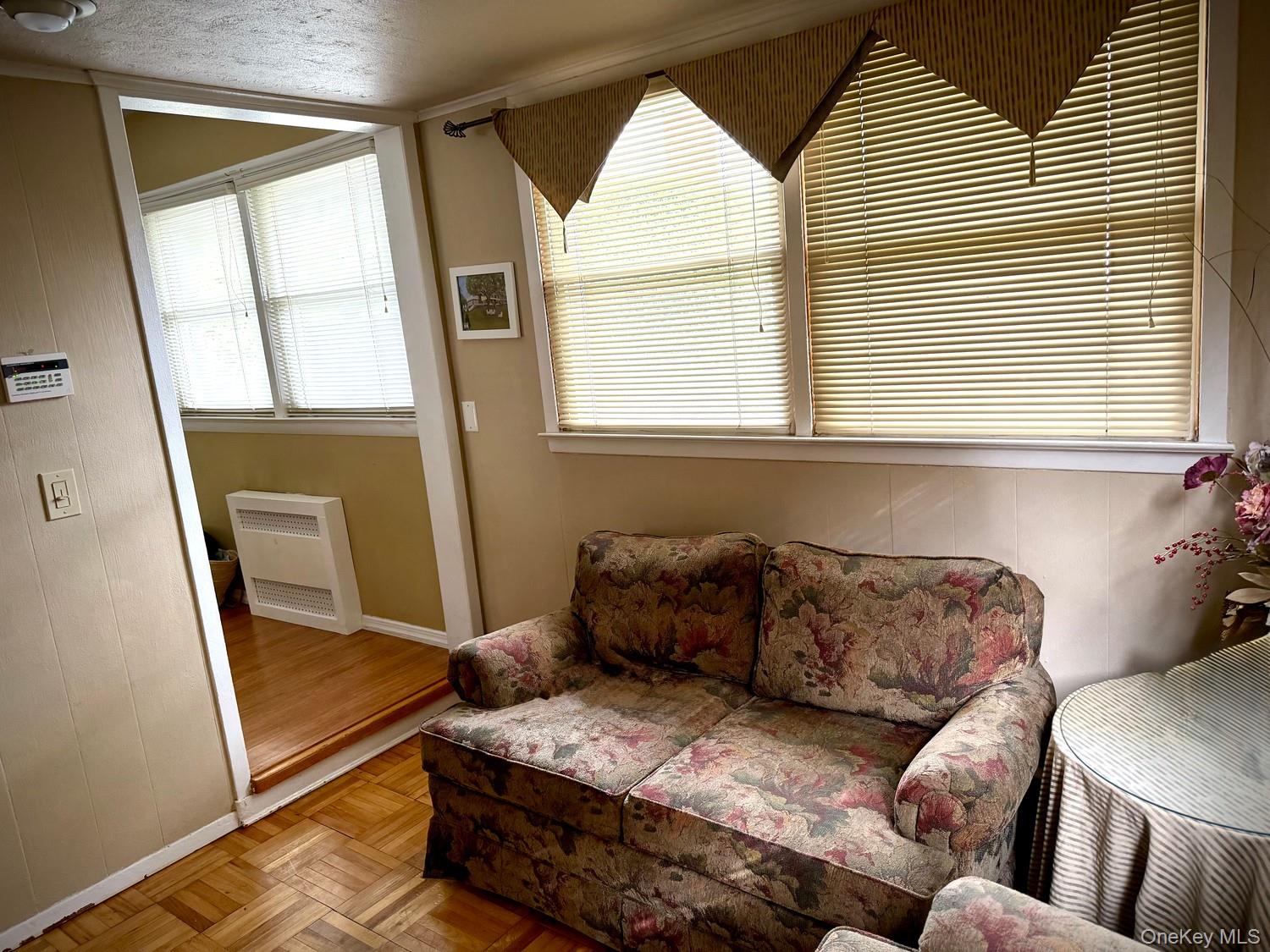 3473 S Hawthorne Drive Property Photo 8