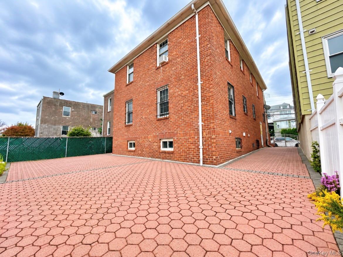 52-57 84th Street Property Photo 7