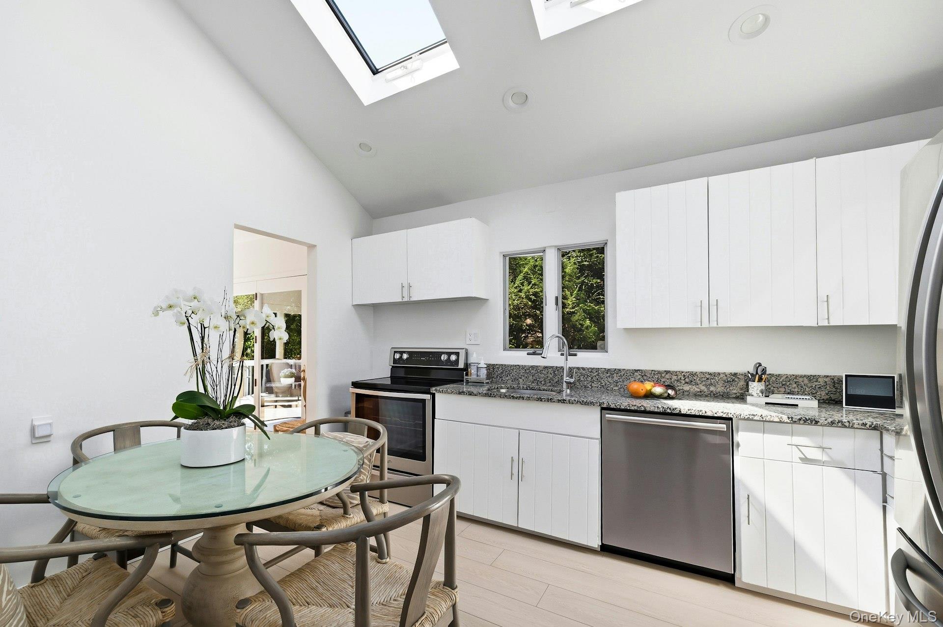 55 Southfield Road Property Photo 10
