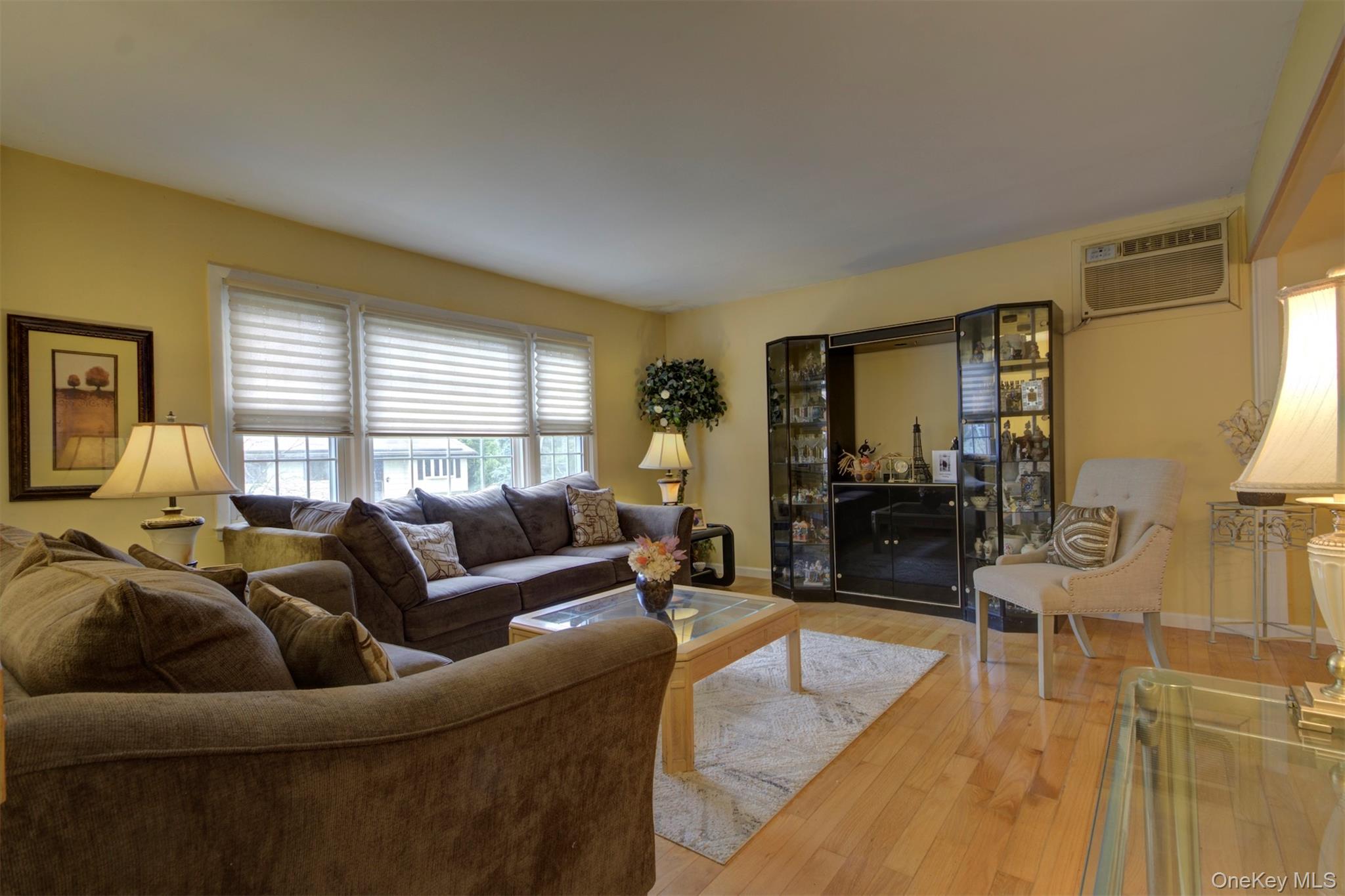 50 Lincoln Road Property Photo 6
