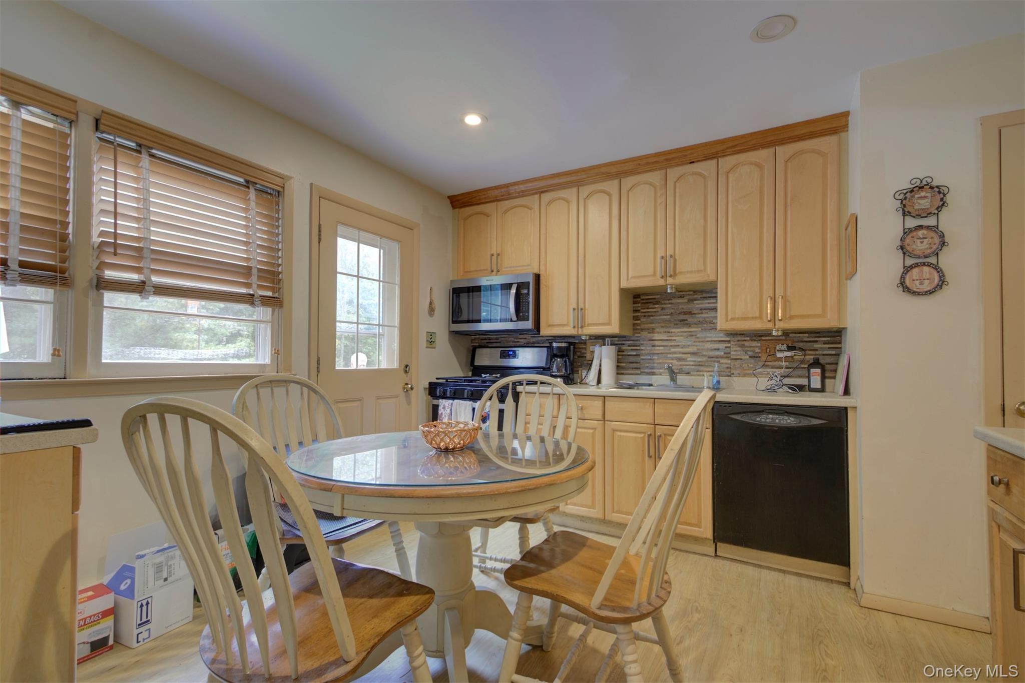 50 Lincoln Road Property Photo 8