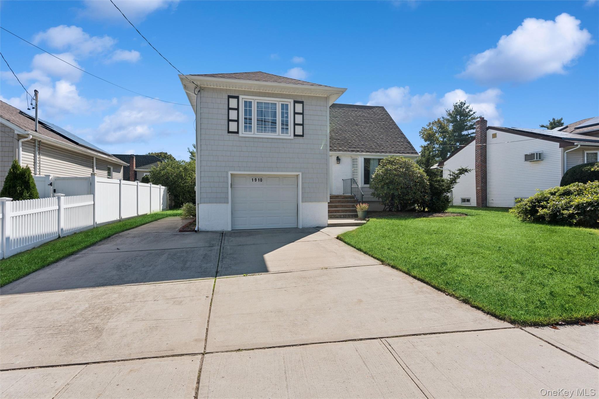 1910 N Jerusalem Road Property Photo 2