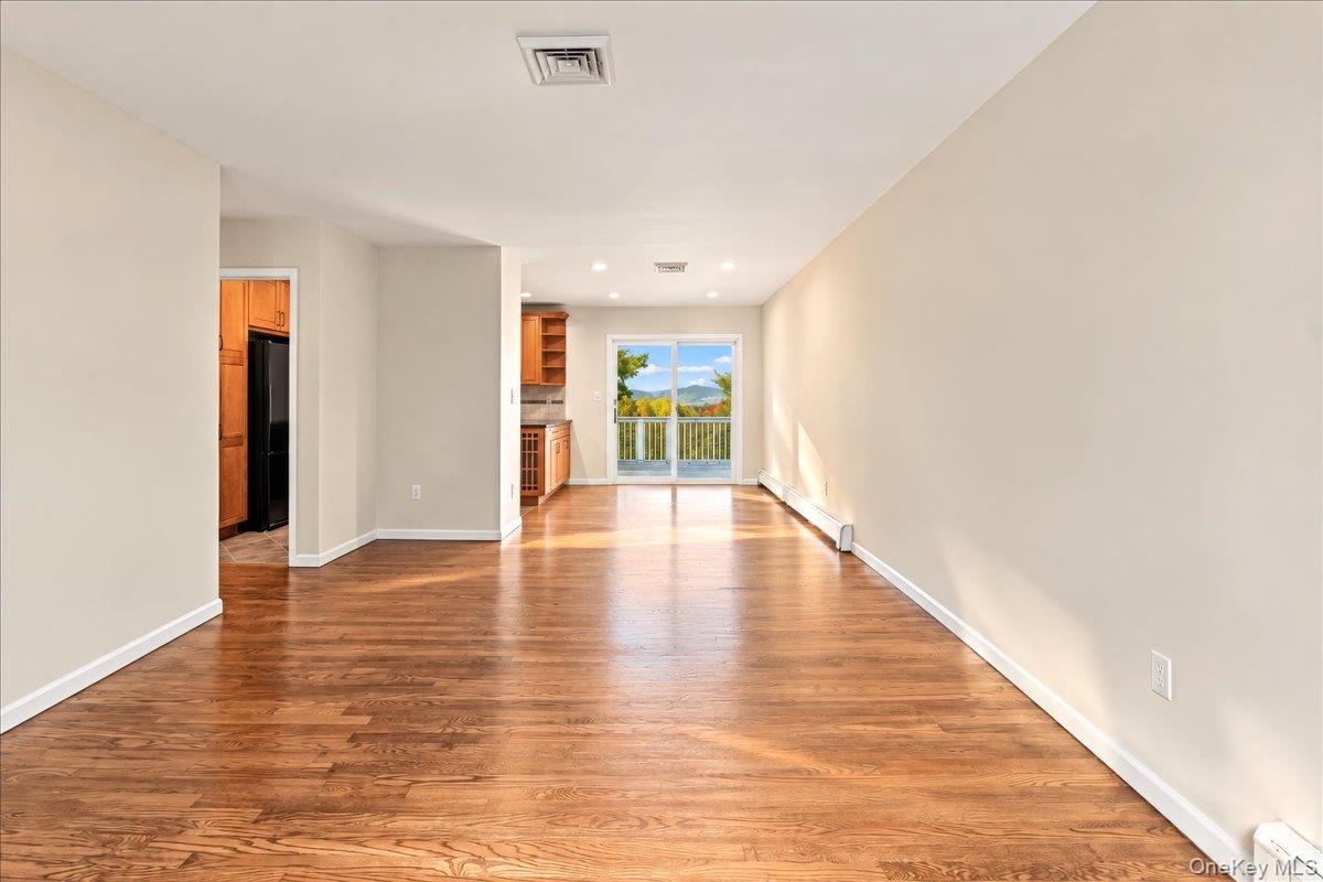 7 Meadowbrook Drive Property Photo 4