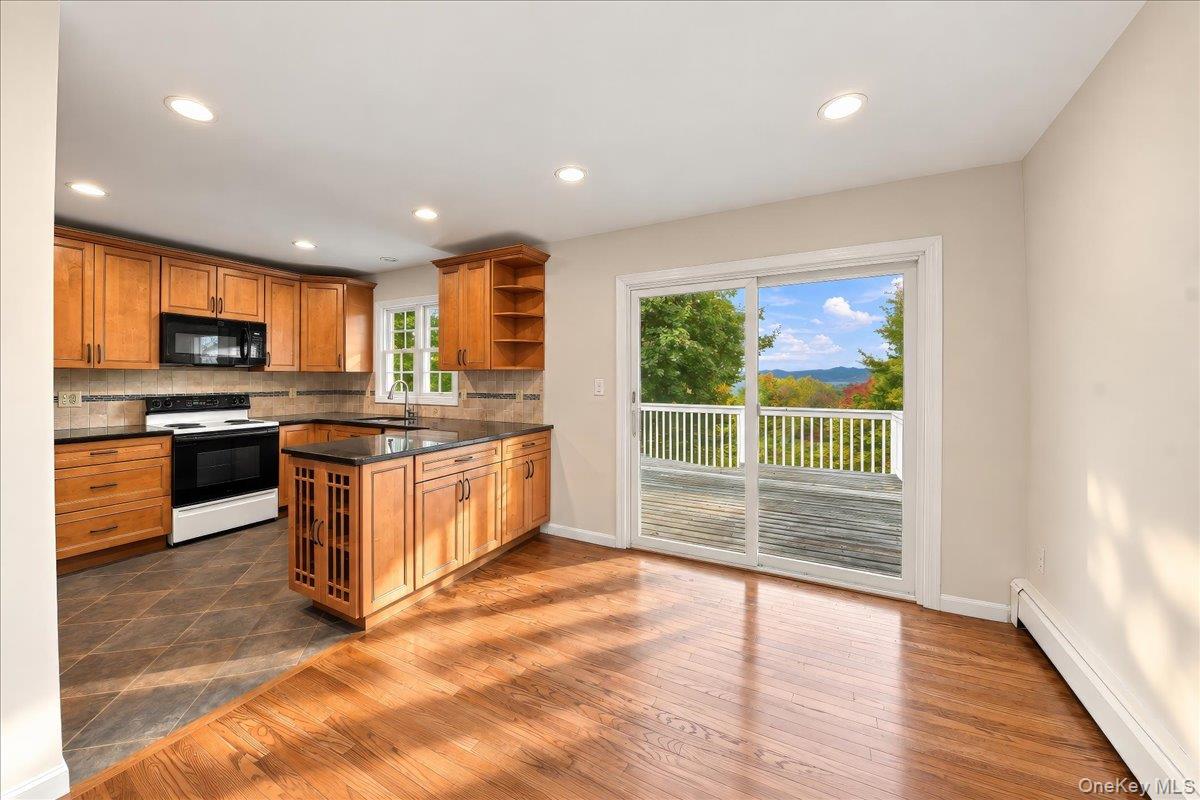 7 Meadowbrook Drive Property Photo 8