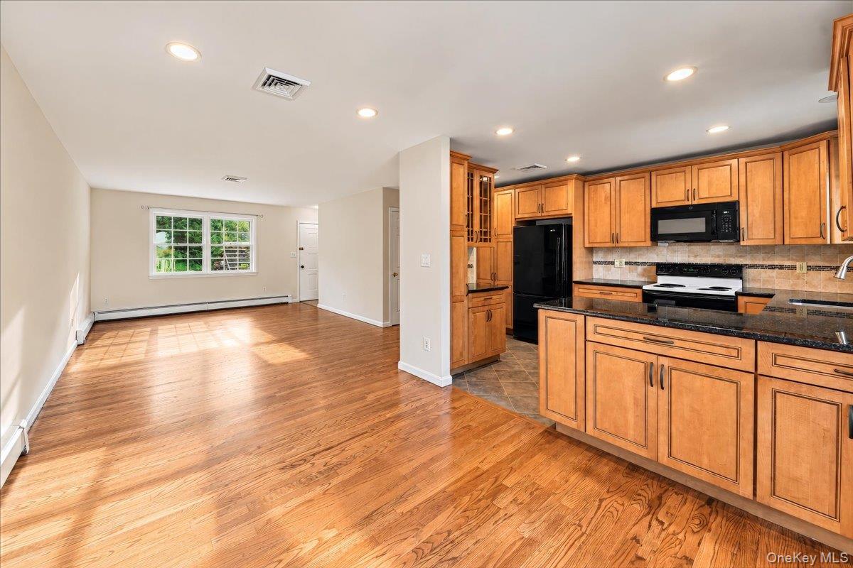 7 Meadowbrook Drive Property Photo 11