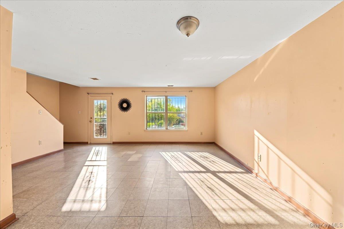 901 Prospect Avenue C Property Photo 4