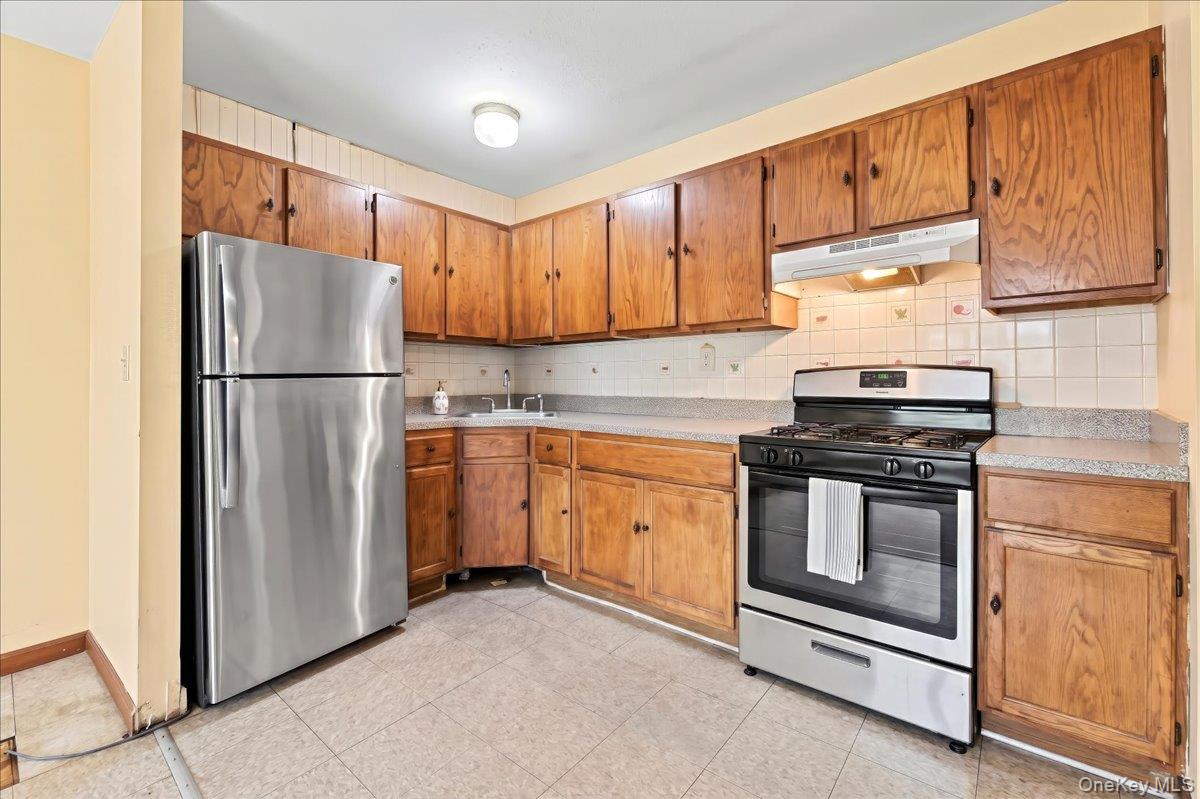 901 Prospect Avenue C Property Photo 7